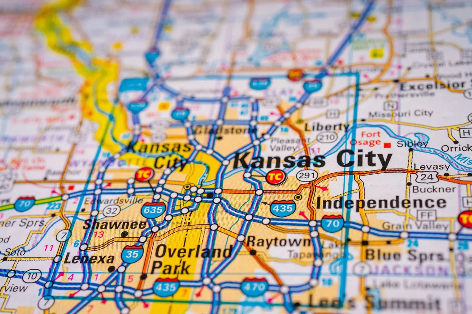 Map of Kansas City unlicensed cannabis stores.