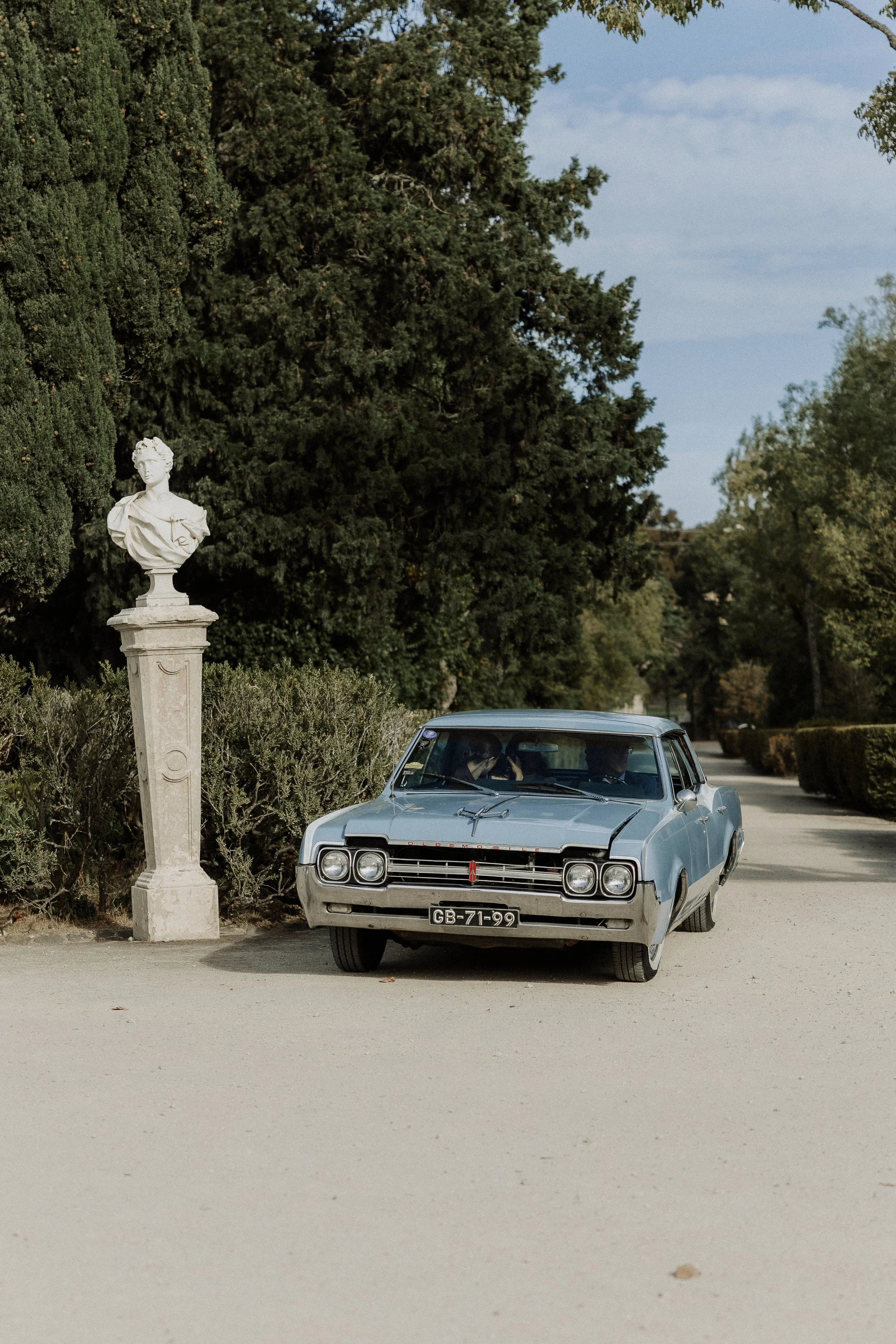  Luxury vintage car used for wedding portraits at Palace of Queluz in Portugal 