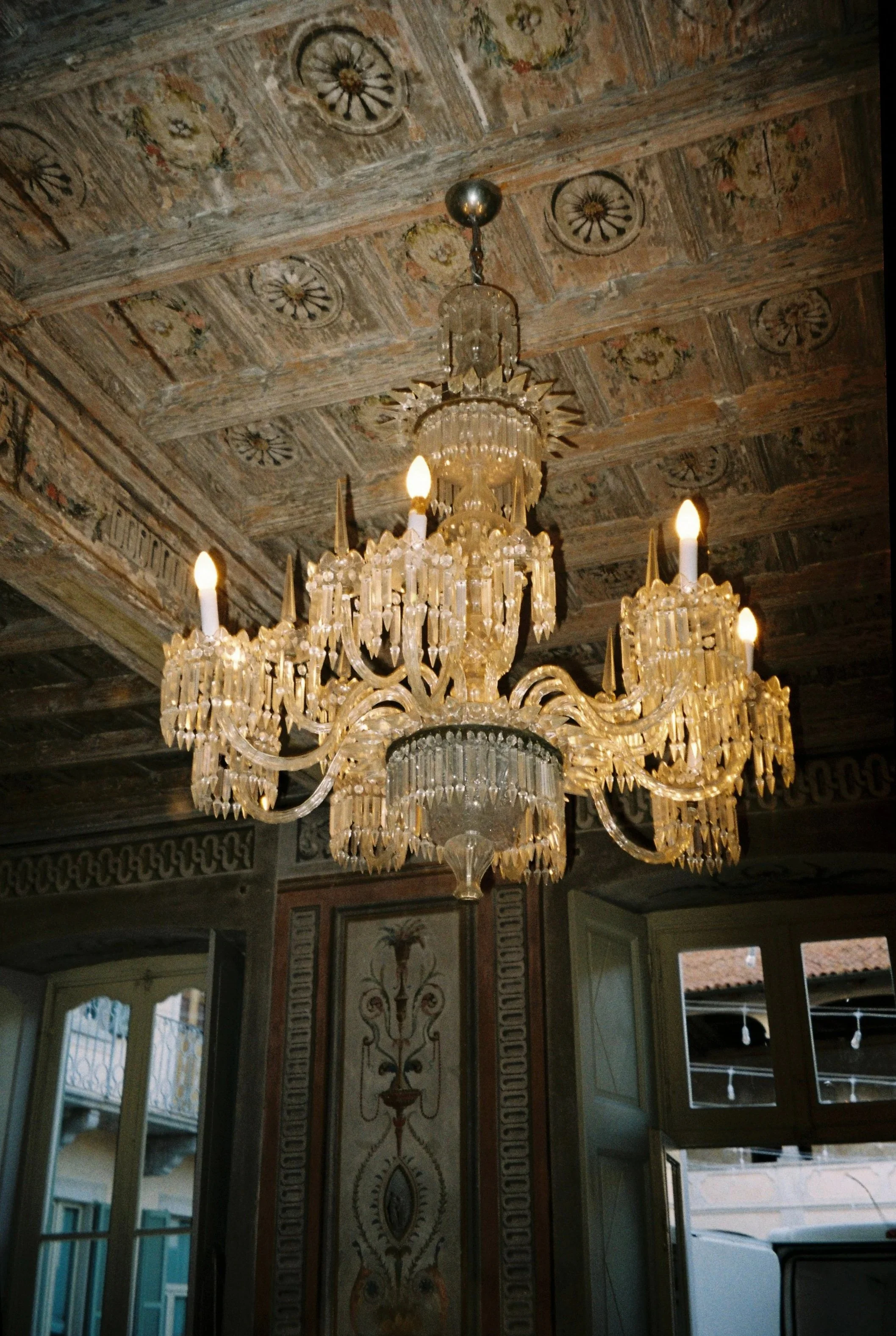 Romantic couple portrait captured during a destination wedding in Italy