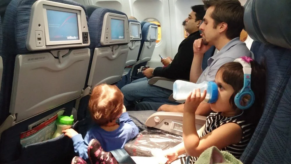 10 Tips for Flying With Kids