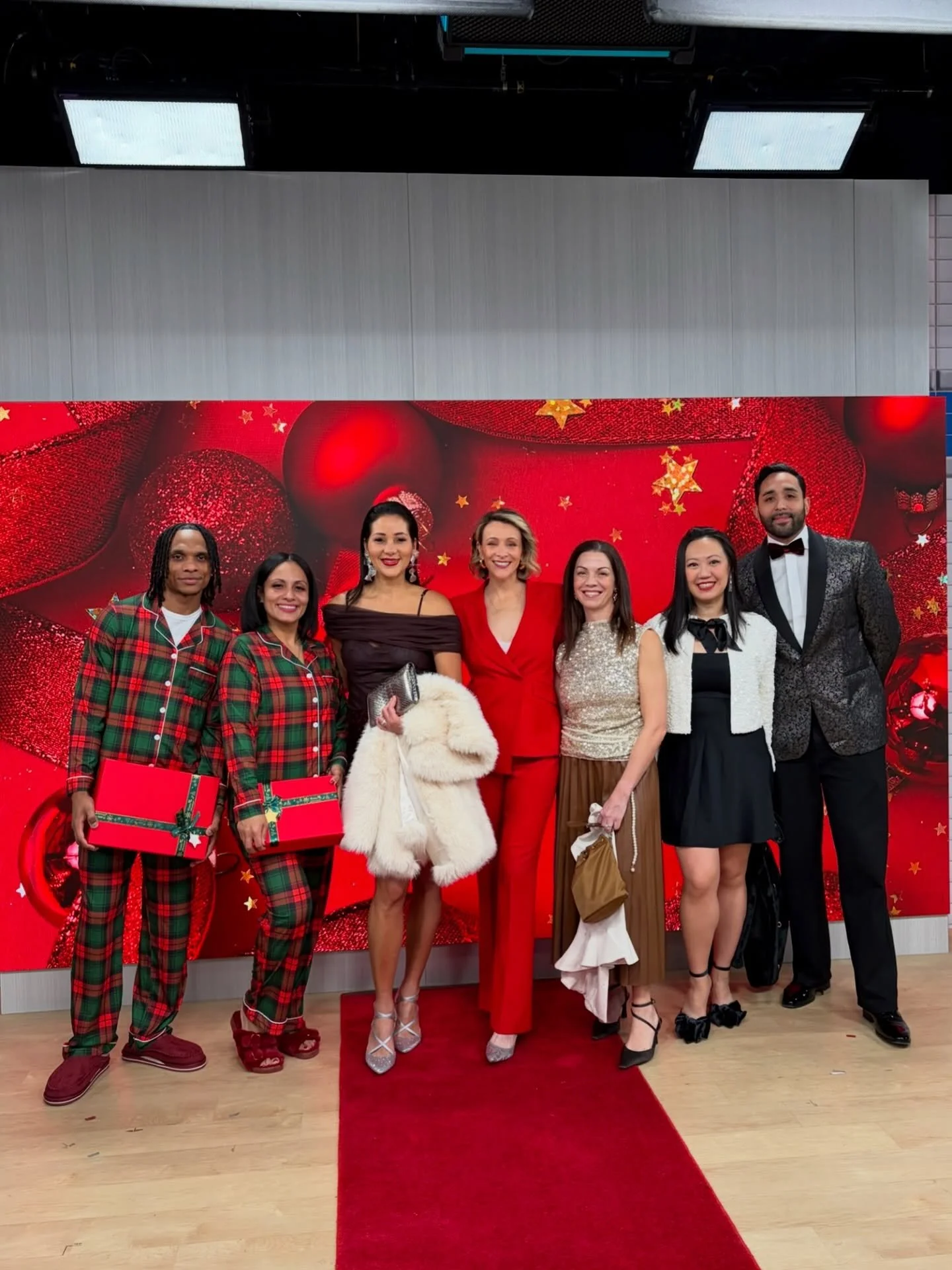 Final segment of the year with @nylivingtv 🎬

From family matching pajamas and office holiday style, to sparkly tuxes and faux white fur.

Thank you for an incredible year of fashion and success ✨✨.

Let&rsquo;s look and feel authentic in 2026 🕊️✨?