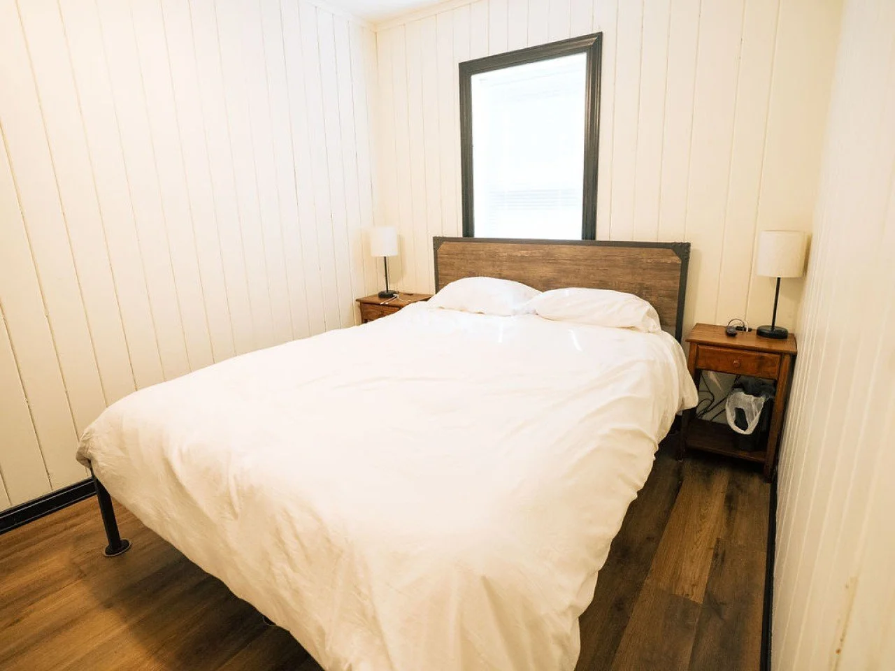wolf creek fish house bedroom.jfif