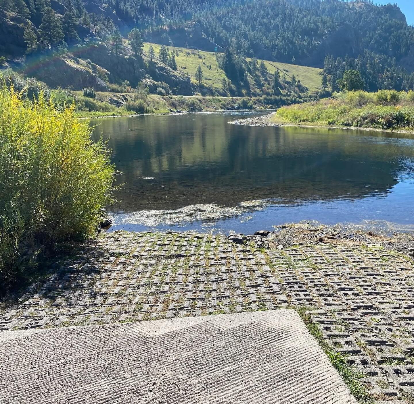 Important notice for the upcoming month at the Mountain Palace boat ramp! 

Closure on the ramp!🚫 Oct 6-17th.

Hopefully some good improvements to come!