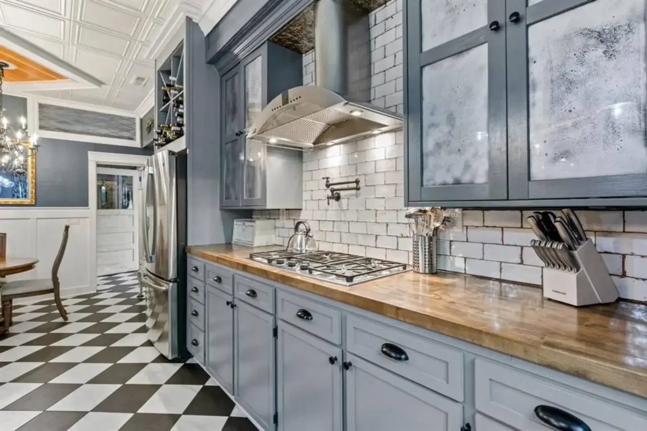 cascade retreat gas range.webp