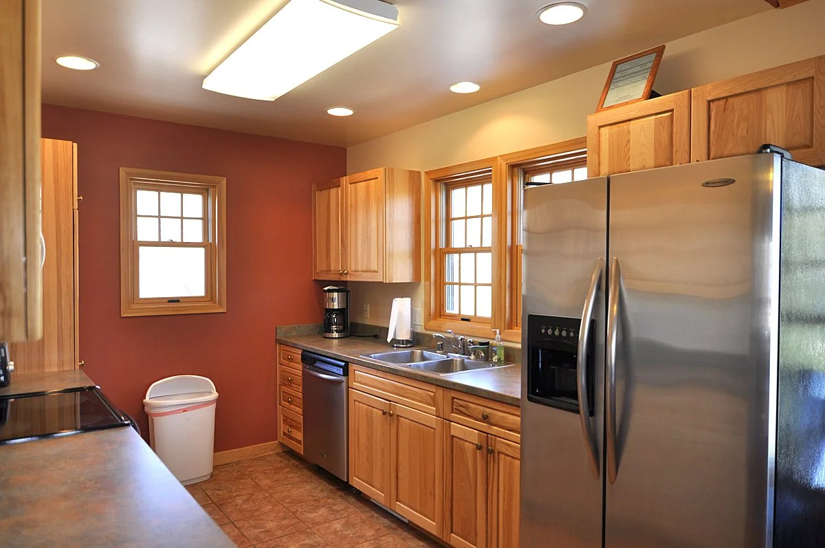 lookout-lodge-upper-level-kitchen.jpg