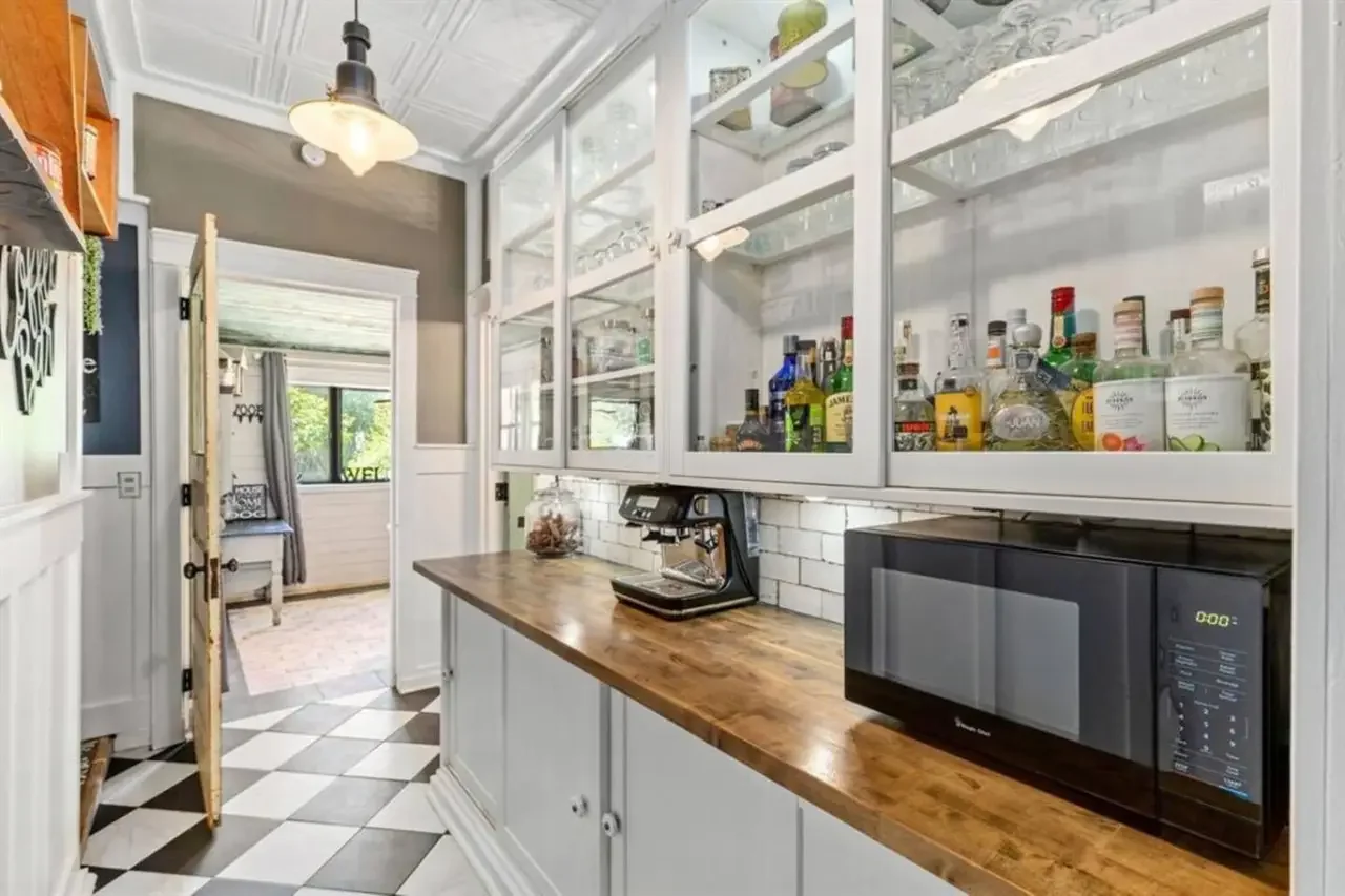 cascade retreat gally.webp