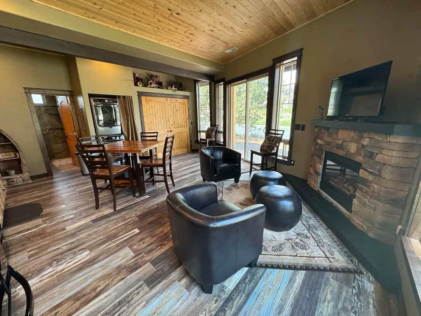 fadeaway lodge fireplace.jpg