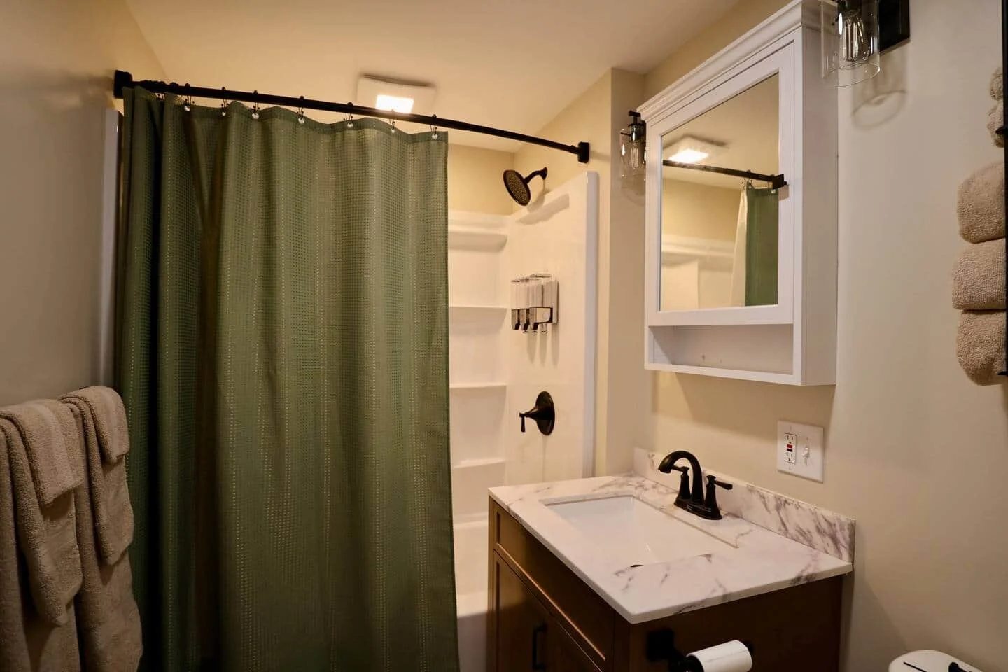 home on the missouri bathroom.jpg