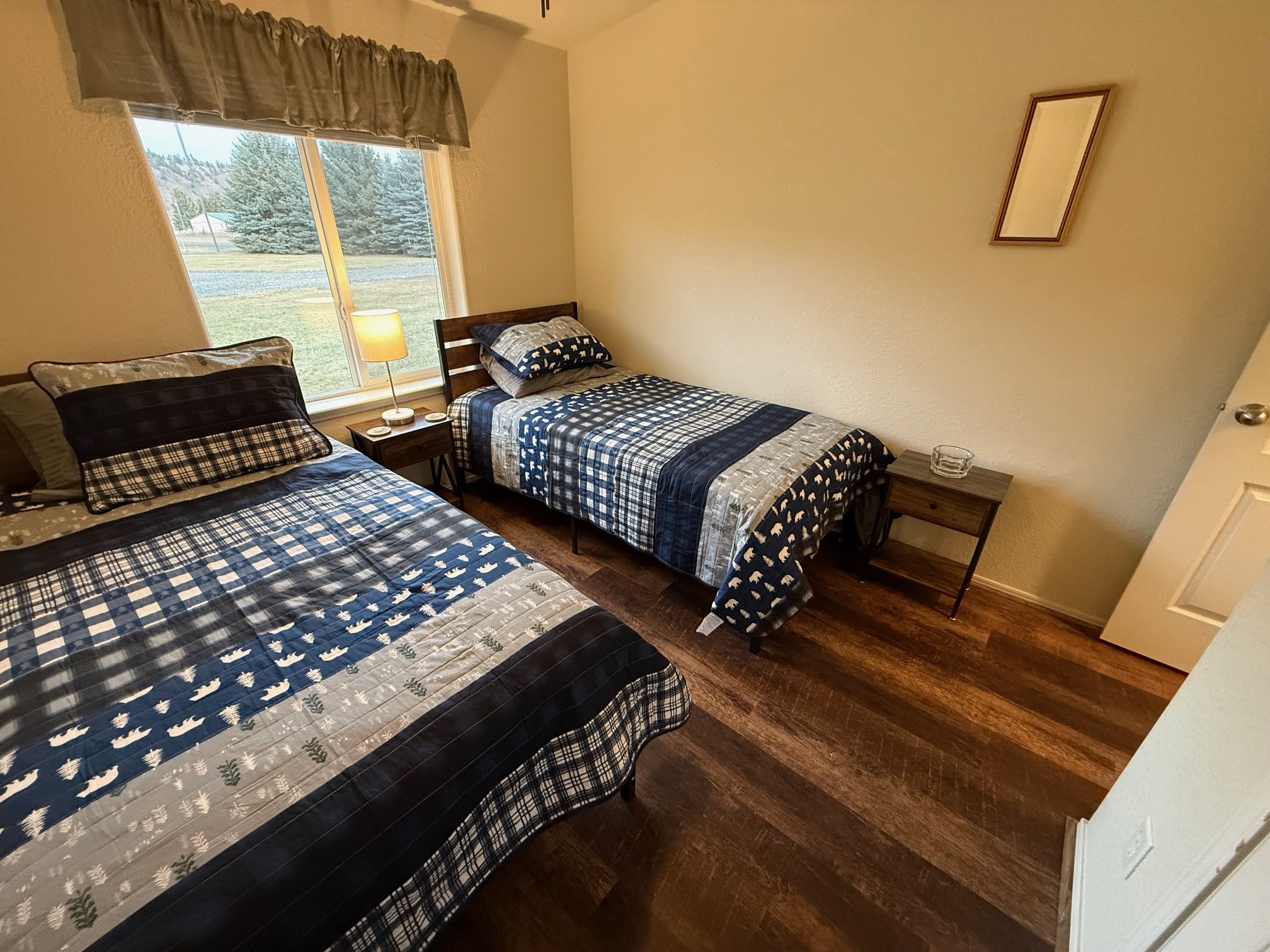 Mid Canon Trout Lodge Bedroom 2.jpeg