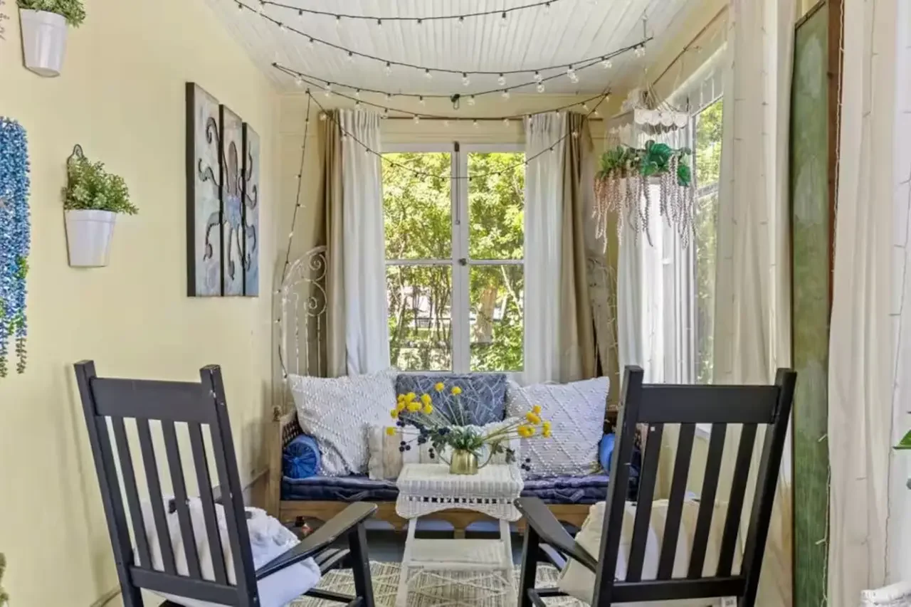 cascade retreat coffee room.webp