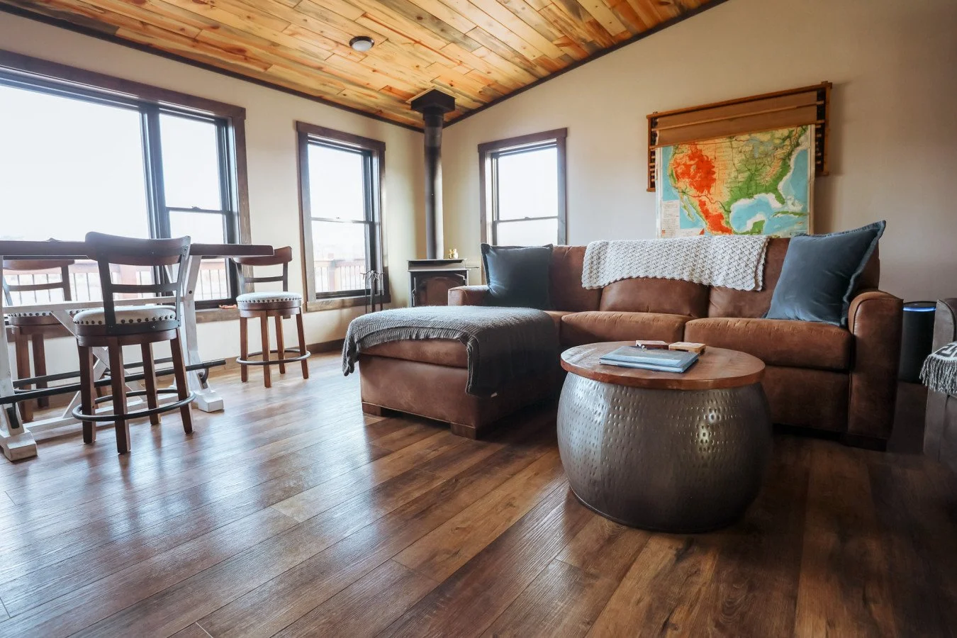 bug life living room.jfif