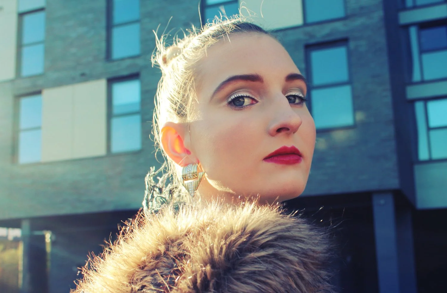 nicole-beauty-portrait-urban-backdrop-louisa-rogers-photography-2013.jpg.JPG