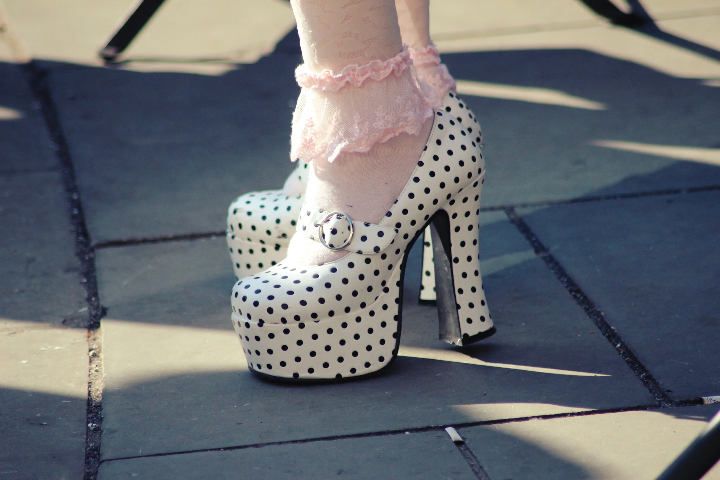 london-fashion-week-2013-street-style-polka-dot-platform-mary-jane-heels-frilly-lace-socks.jpg.JPG