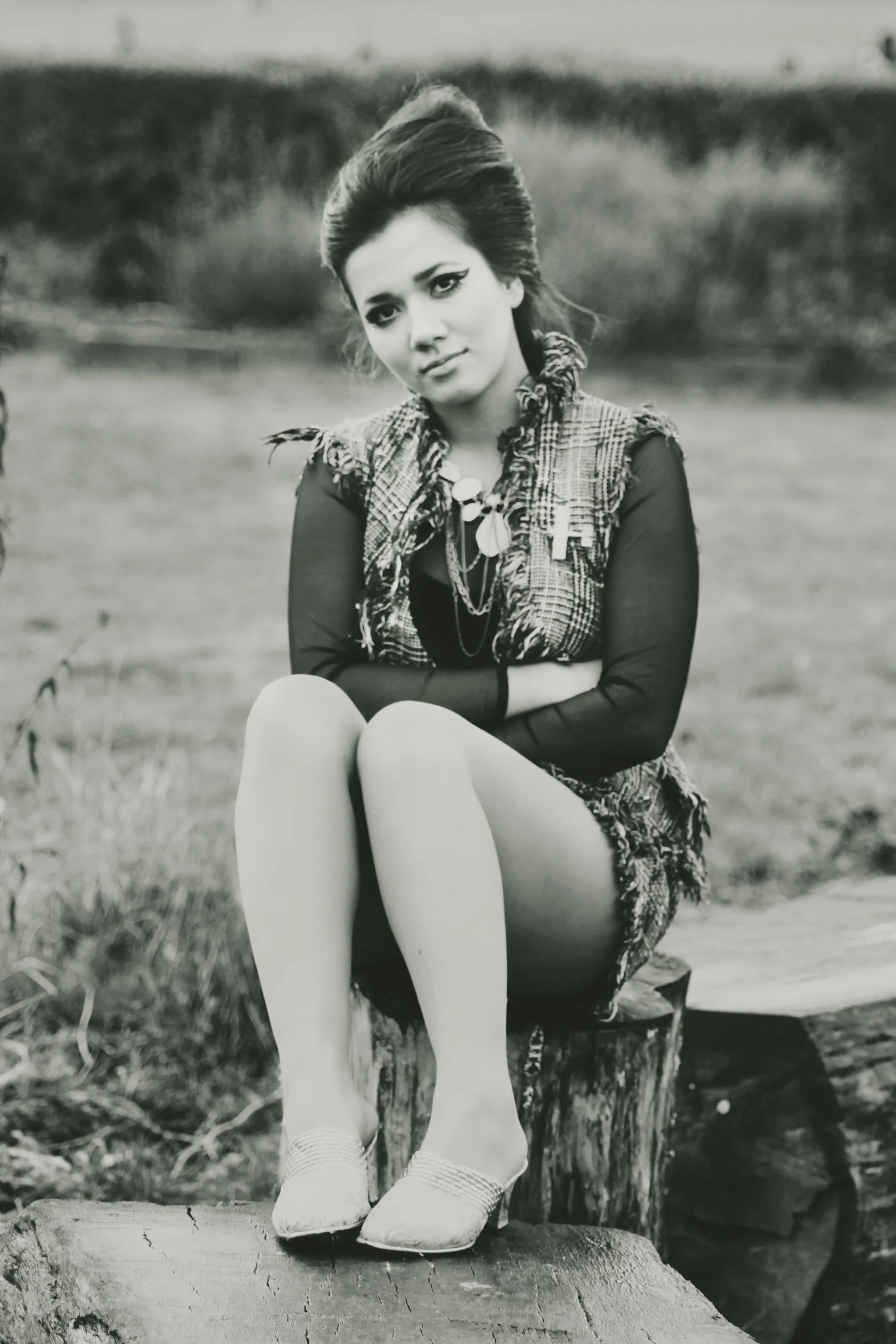 nimkit-portrait-black-and-white-fashion-shoot-louisa-rogers-2013.jpg.JPG
