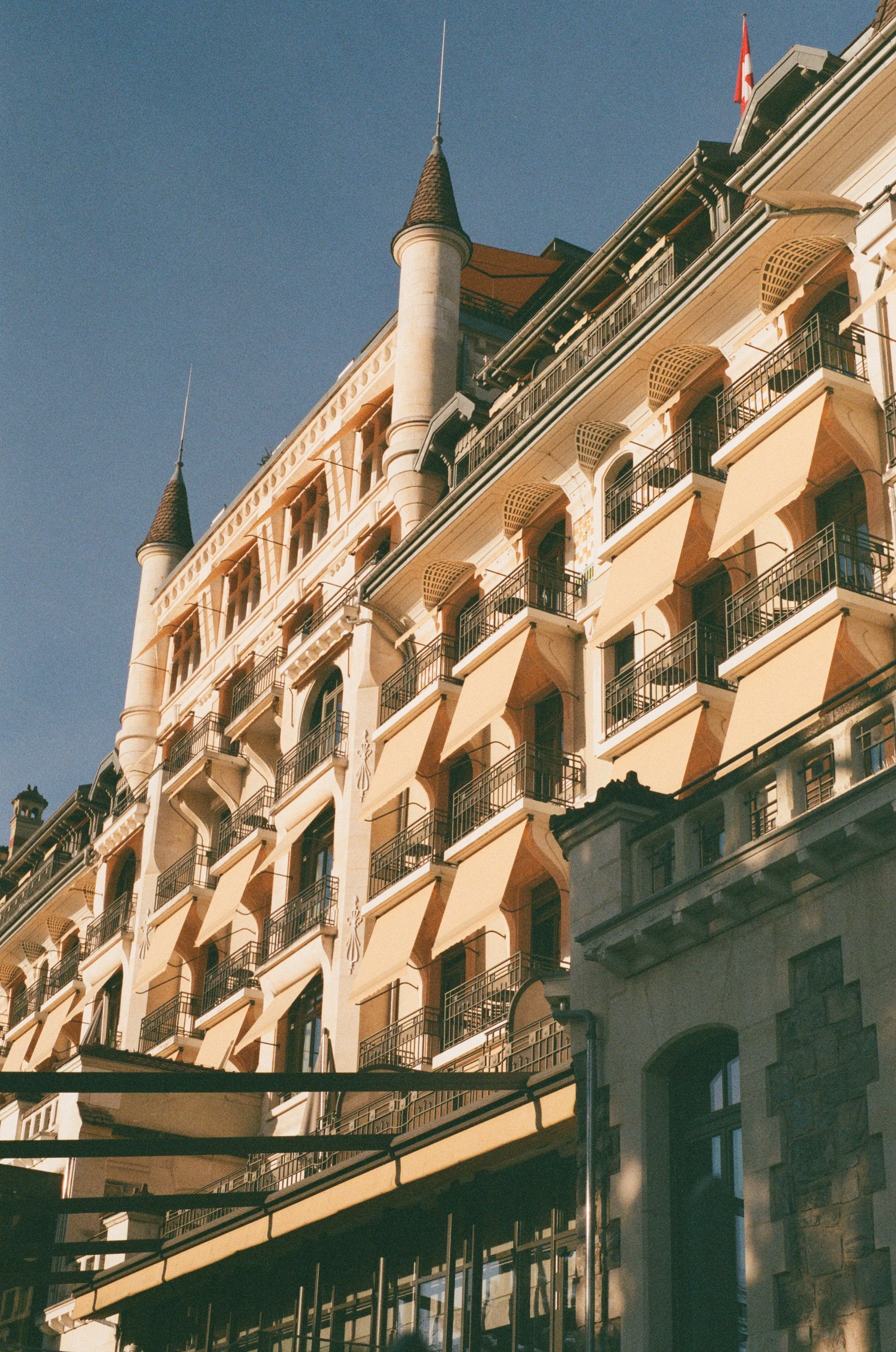 savoy-hotel-lausanne-architecture-back-facade-photography.jpg.jpg