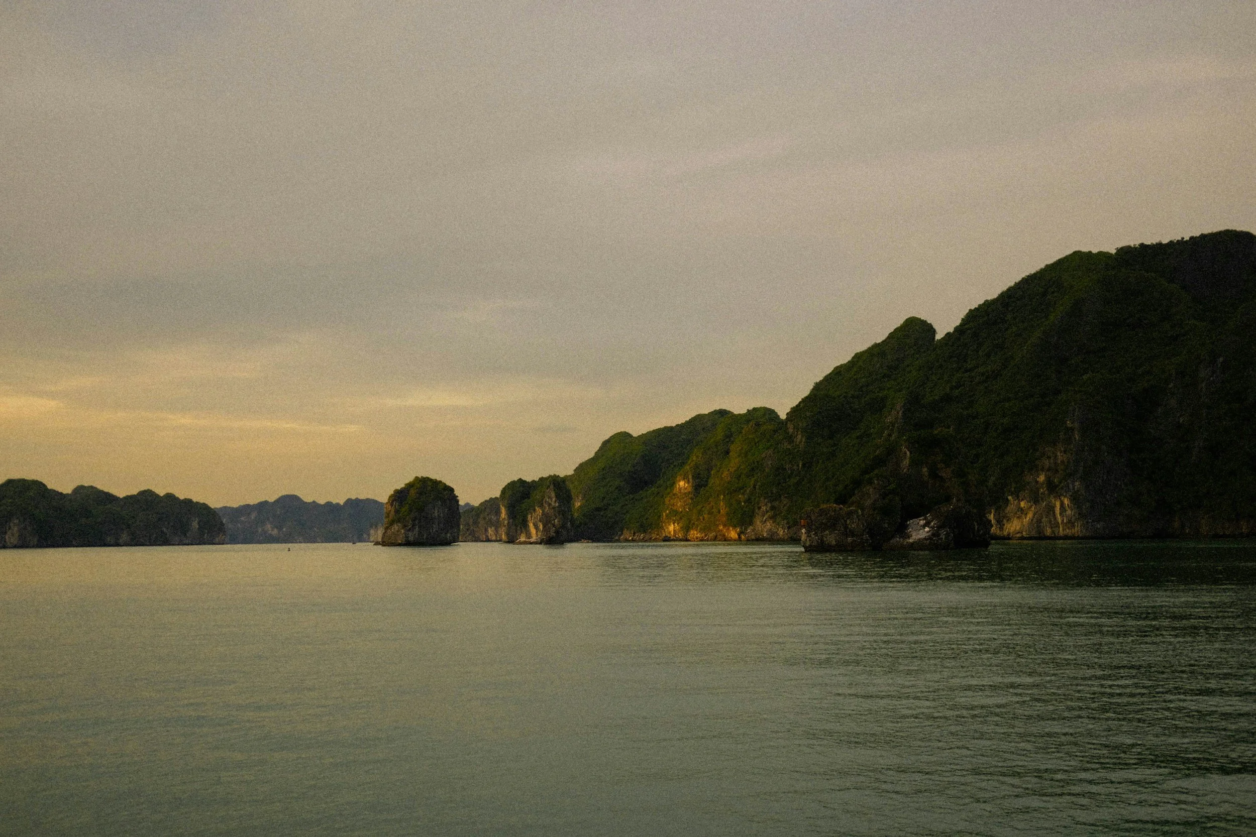 Ha Long Bay: The Stone Fleet