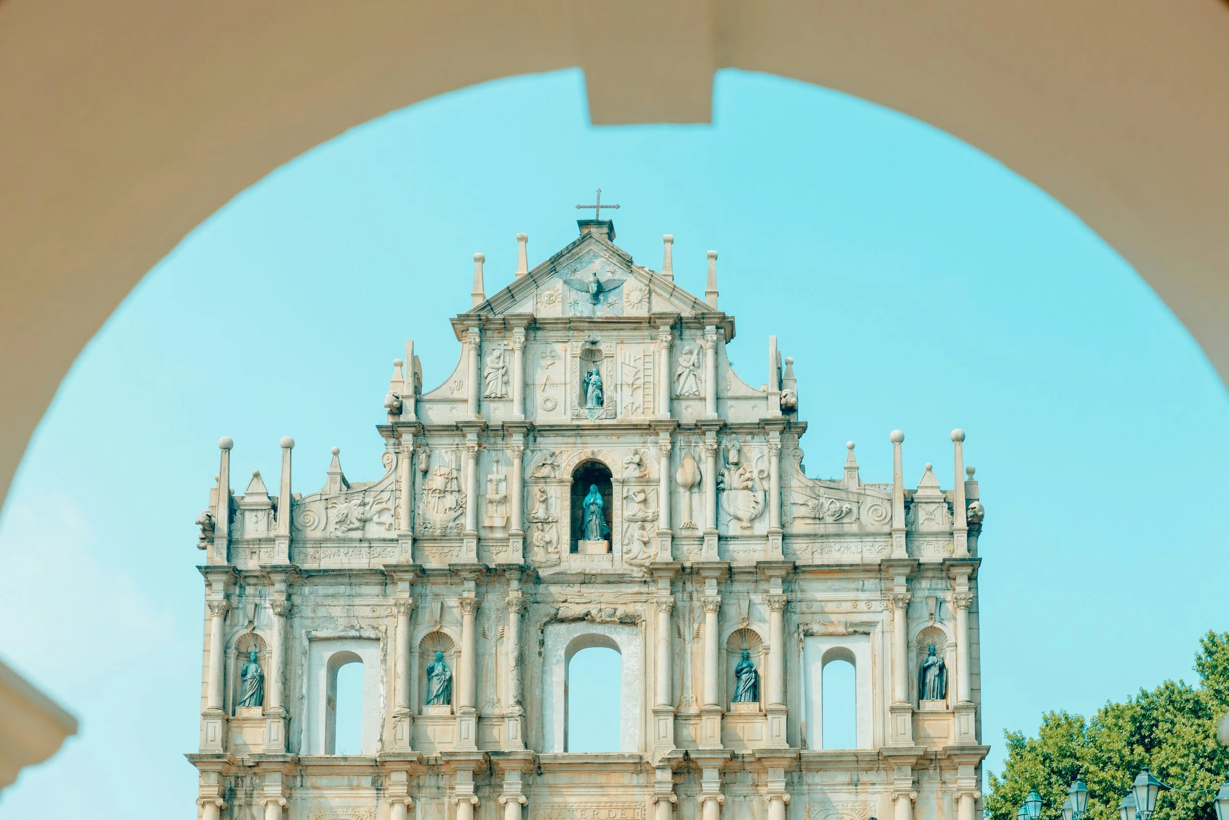 The Complete Guide to Macau