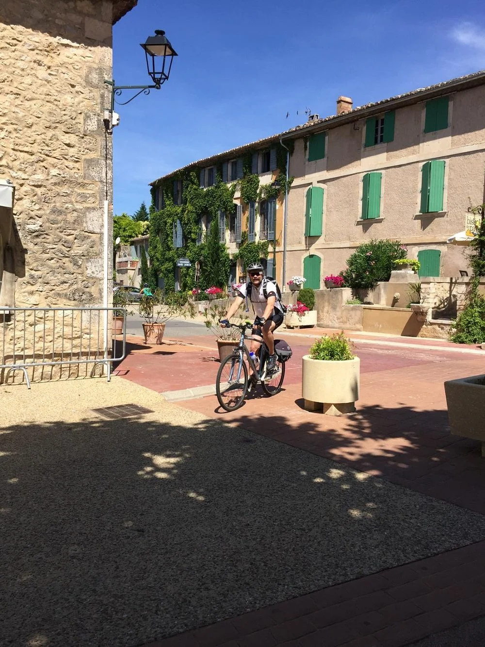 https://www.tripadvisor.com/Profile/JulieC296?fid=8e0caaff-b999-4586-8c0c-f616cca8eab8