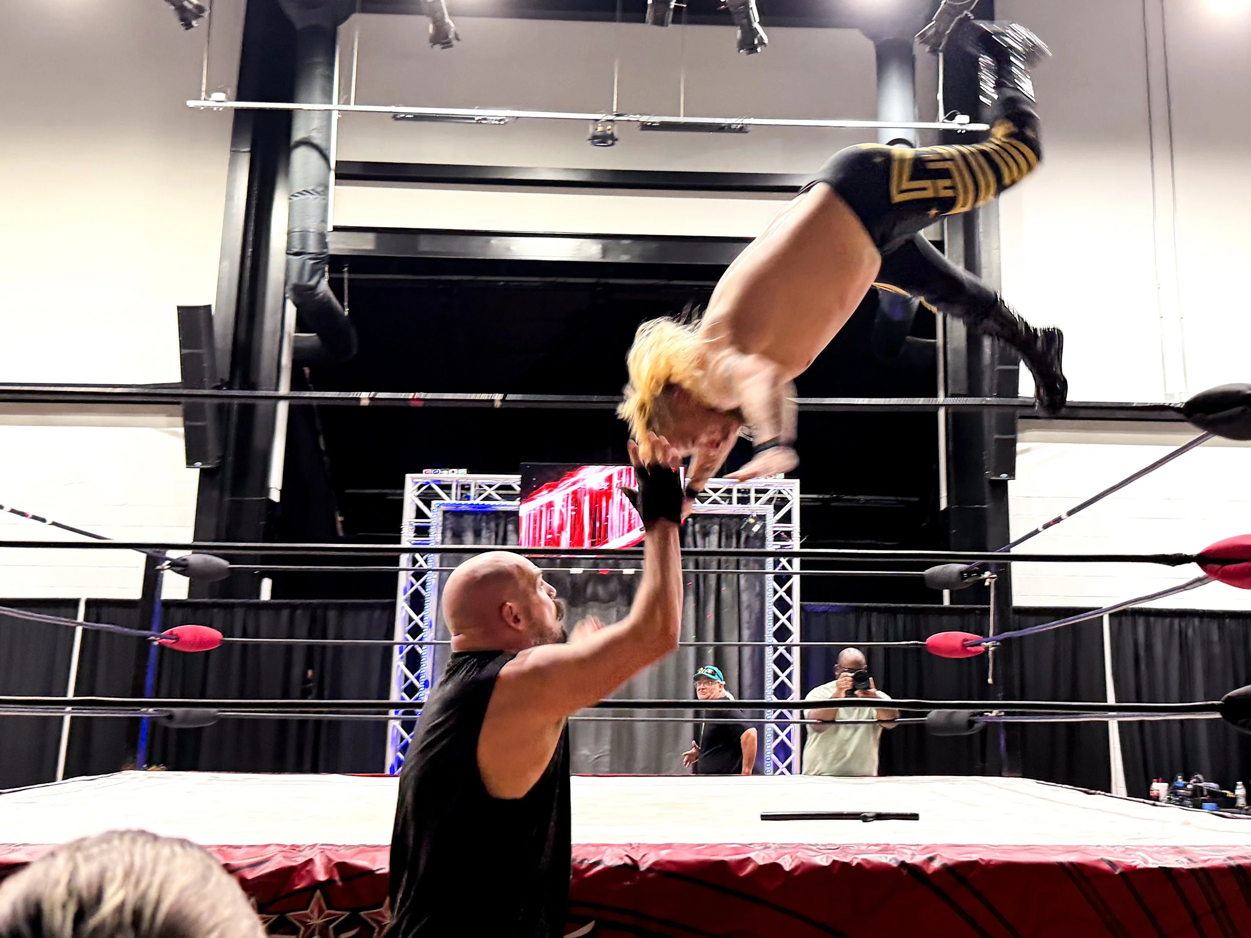 FCW Rise of a Champion-8.jpg