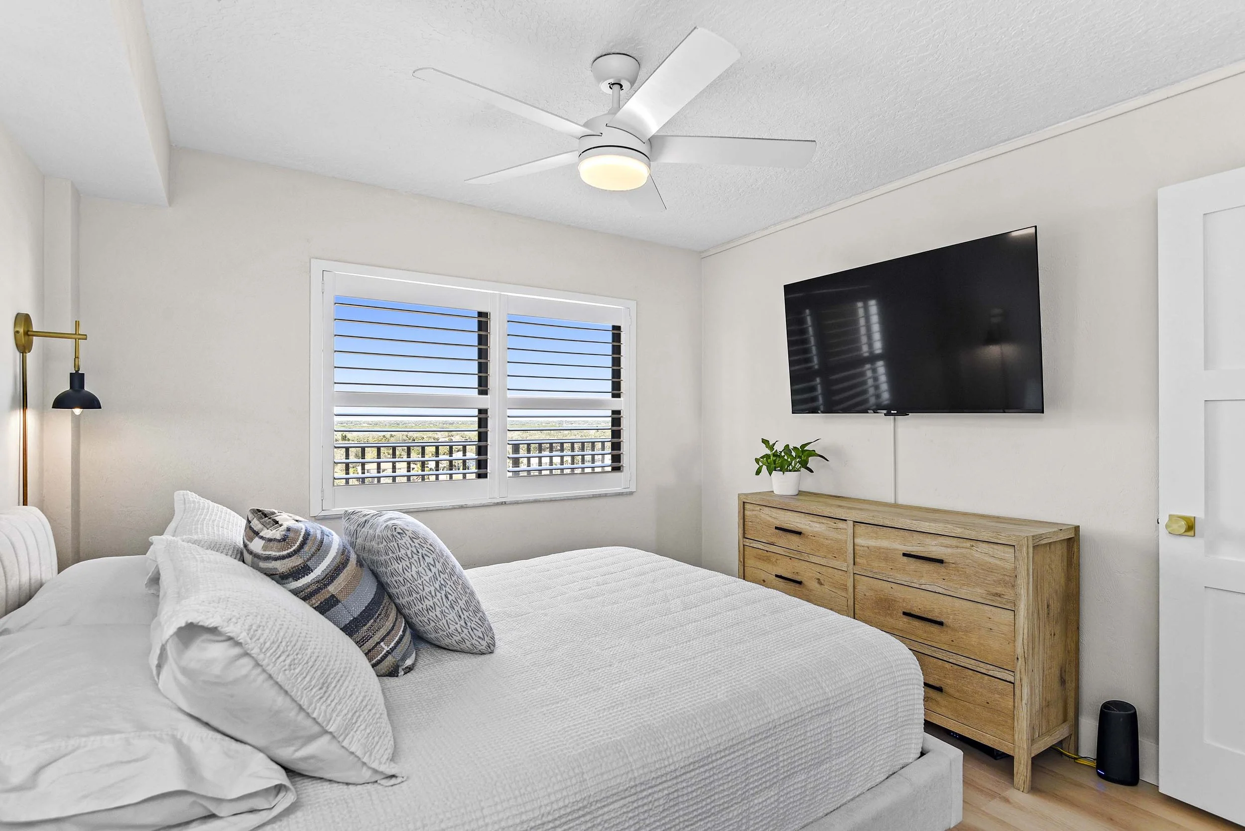 4139 S Atlantic Ave B404 (27).jpg
