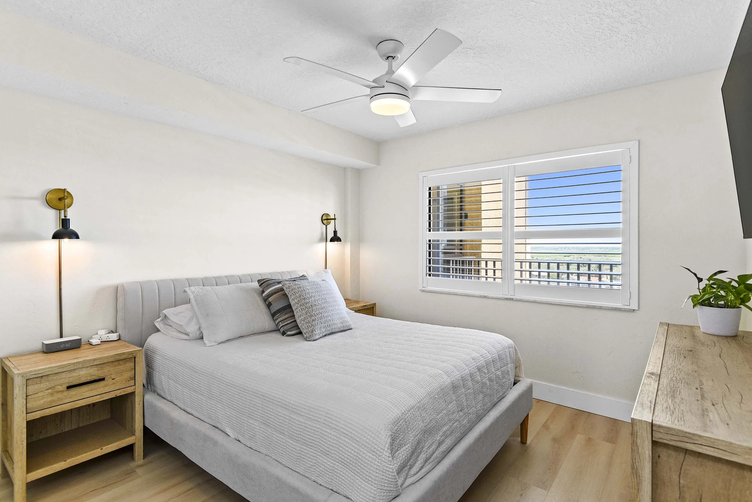 4139 S Atlantic Ave B404 (26).jpg