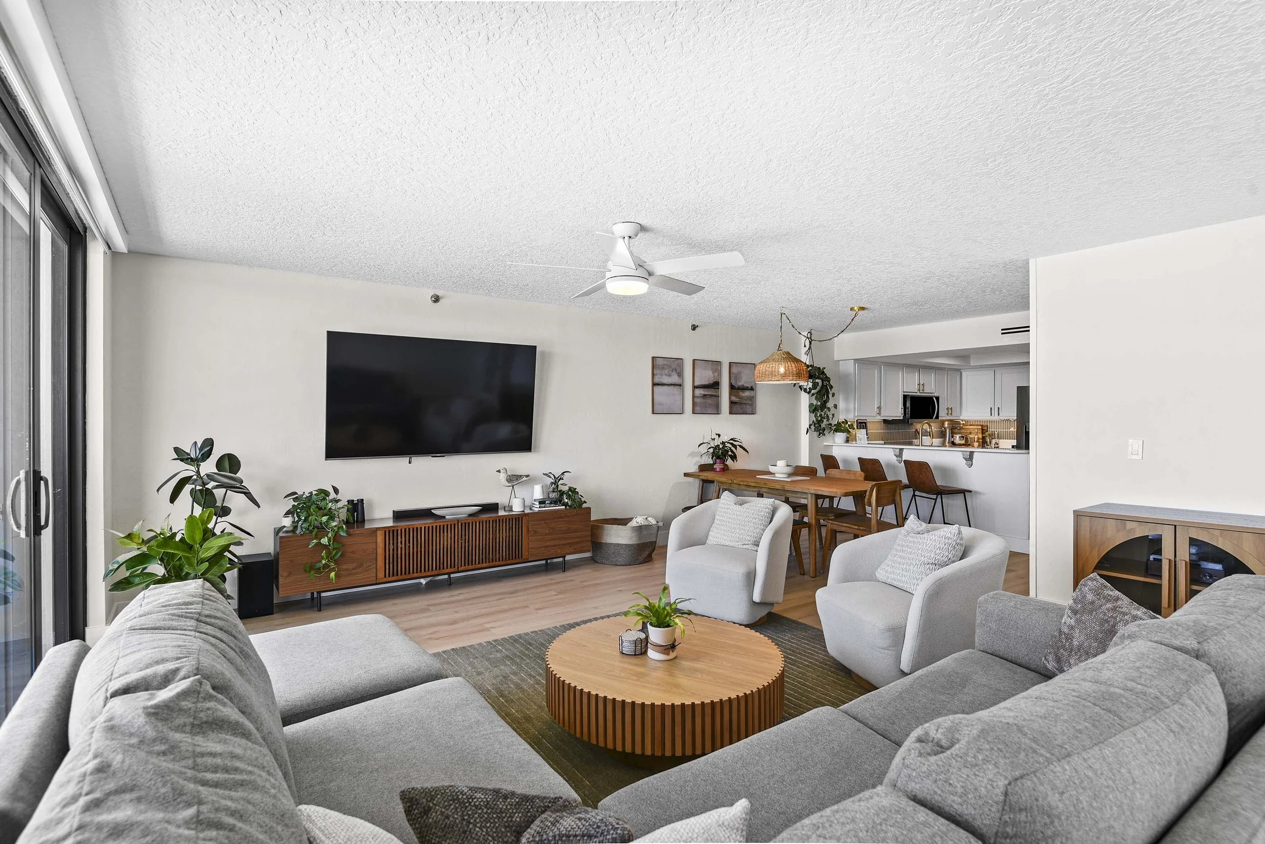 4139 S Atlantic Ave B404 (13).jpg