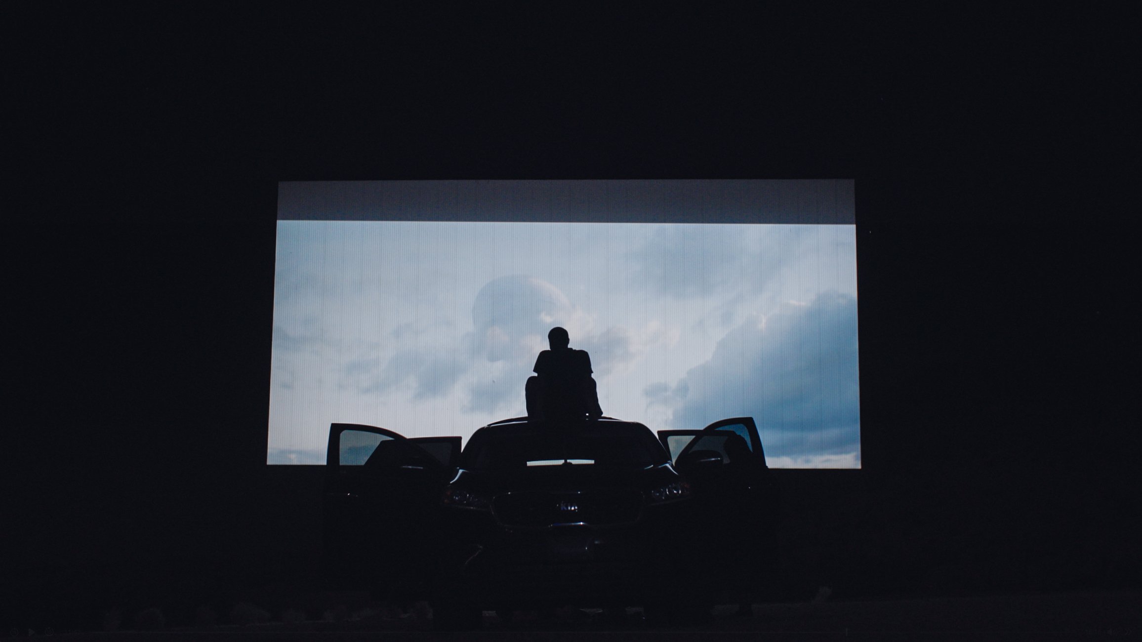 TheSkyline_still 1.jpg