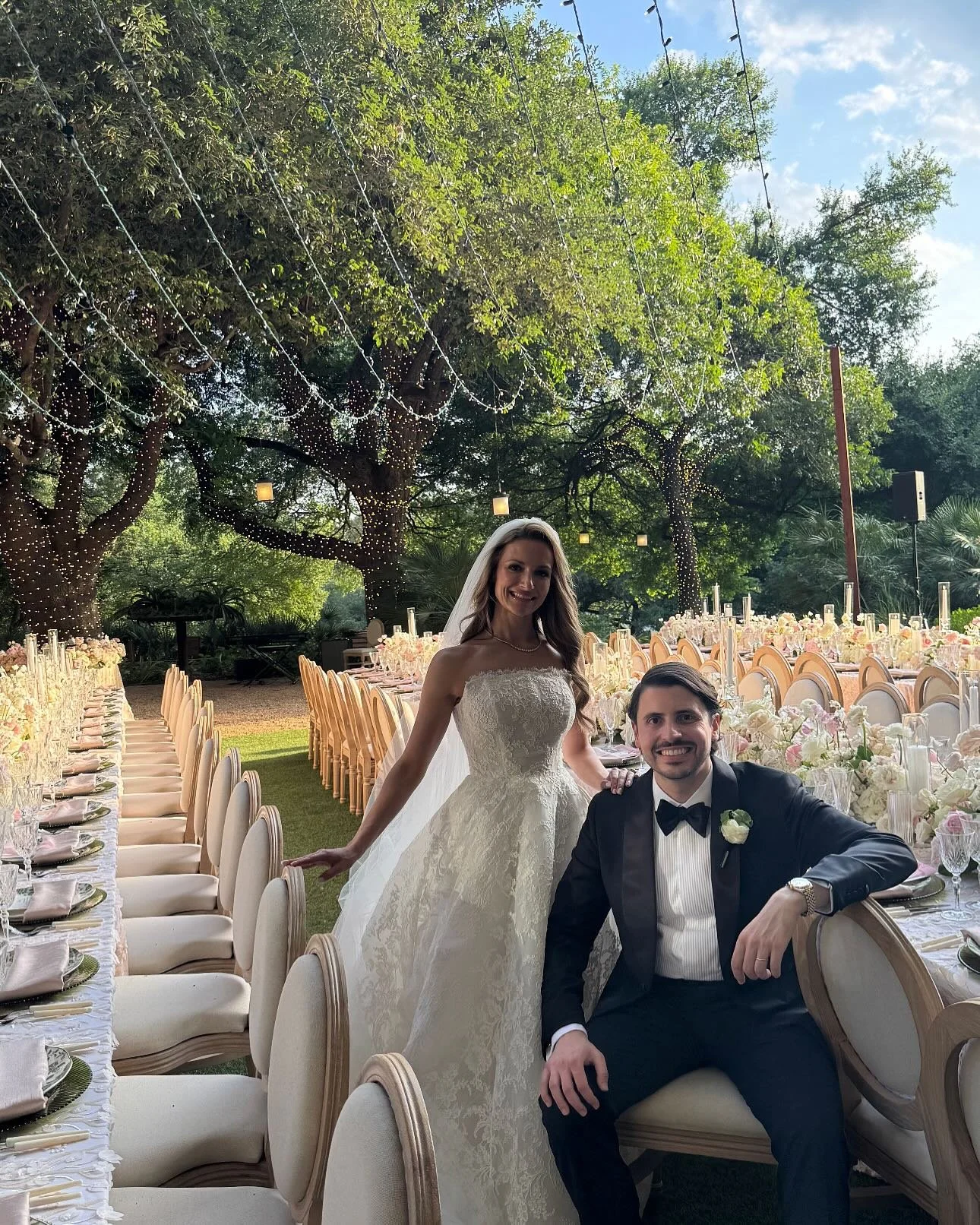 May donation from Ms. Michele and Mr. Fahad&rsquo;s wedding at the Four Seasons Austin! Thank you Remi and Gold for working with us! 💛

Venue - @fsaustin 
Florist - @remiandgold 
Planner - @pearleventsaustin @beckypearlatx 
Donation Location - @west