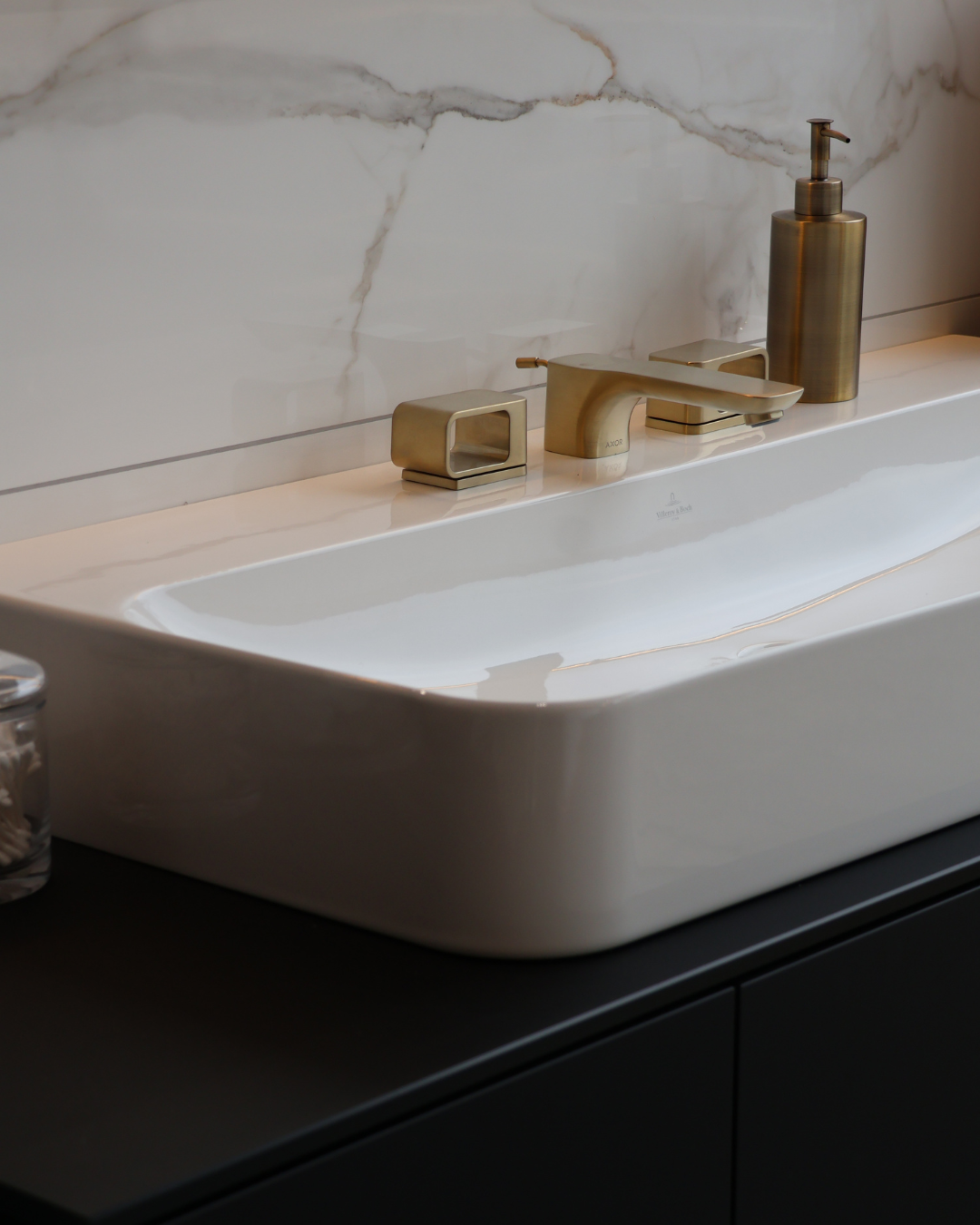 luxury bathroom content creation