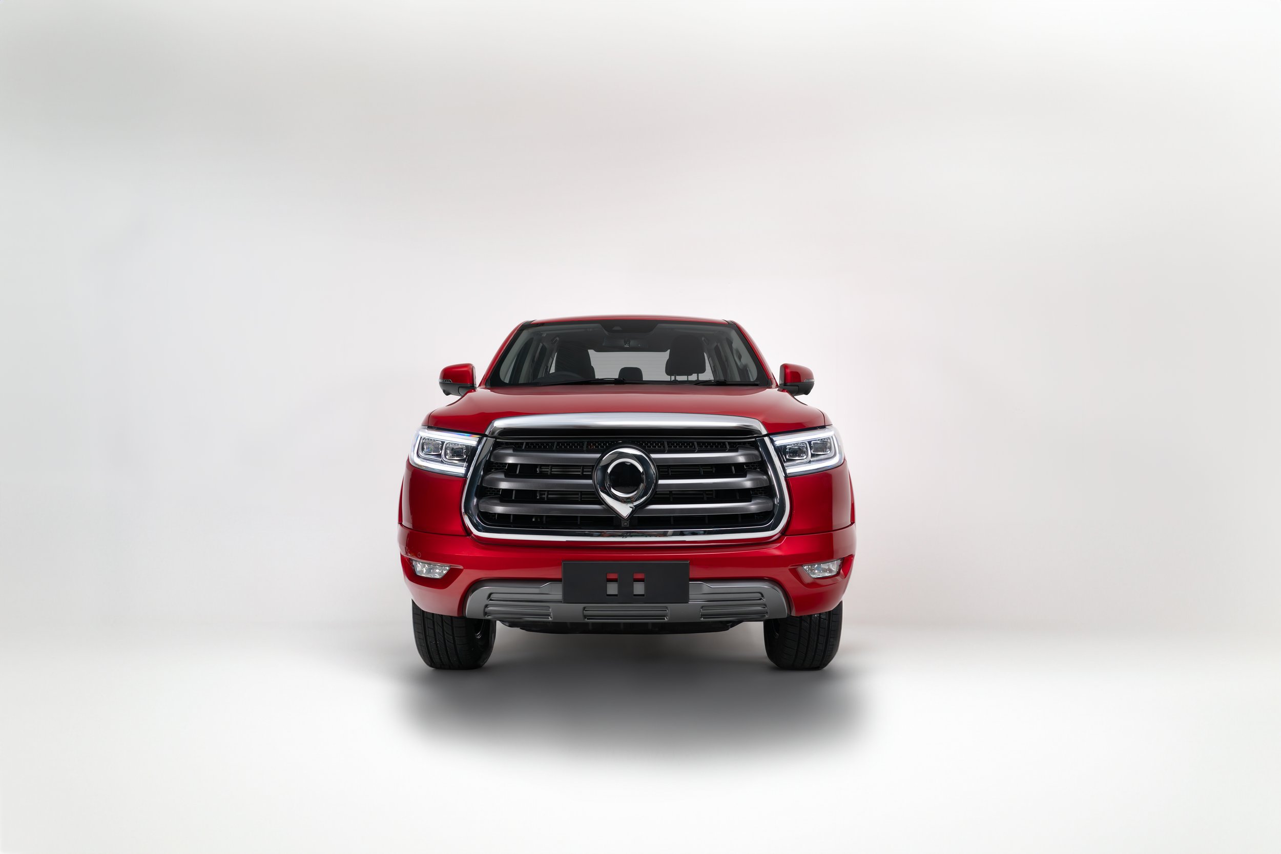 p series premiuk front level.jpg