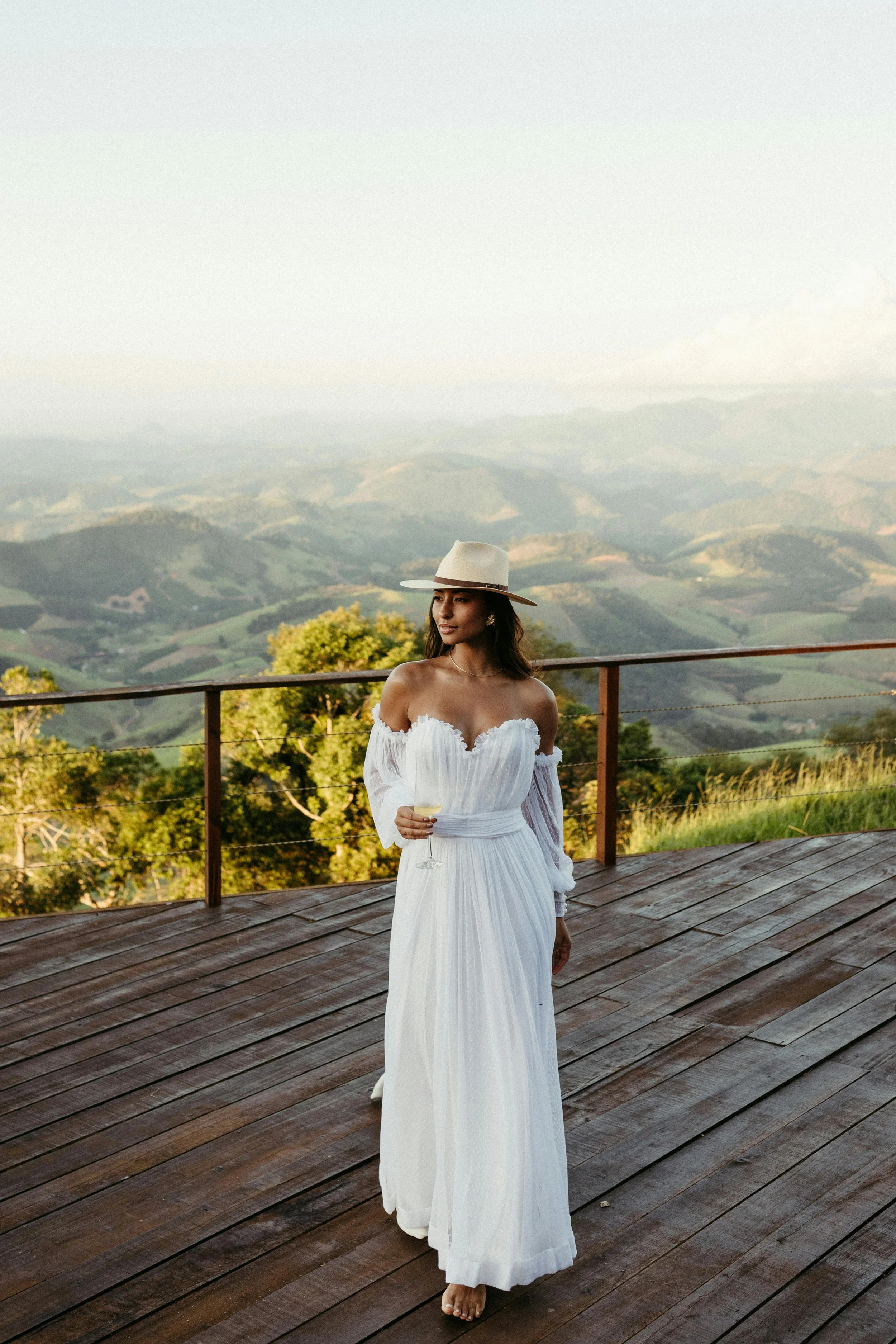 A wedding package for 30 guests.