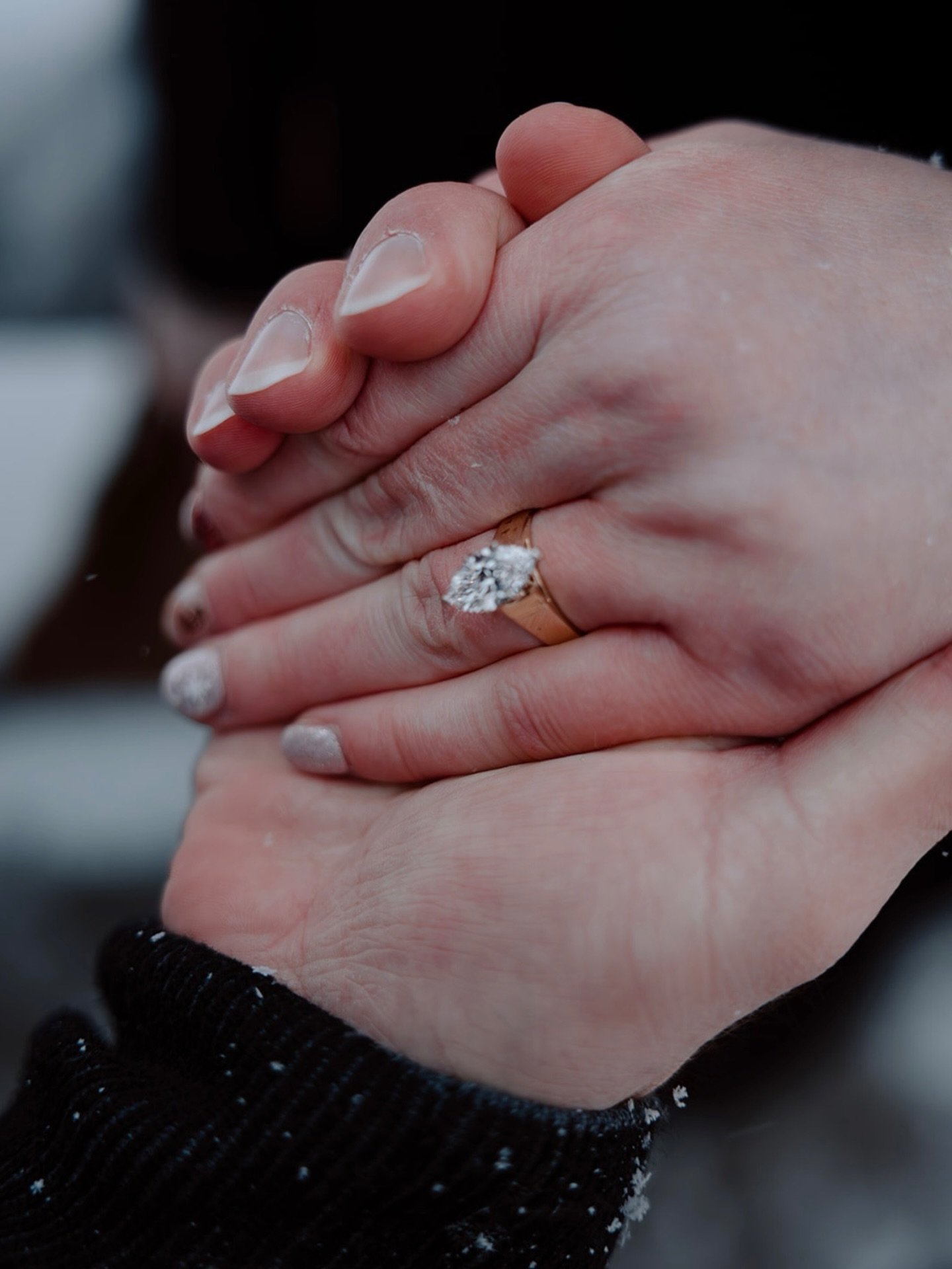 Lets take a moment for the ring💍

2026 is booking up! Inquire now using the link in my bio!

📸 @tiffanyniclophotography