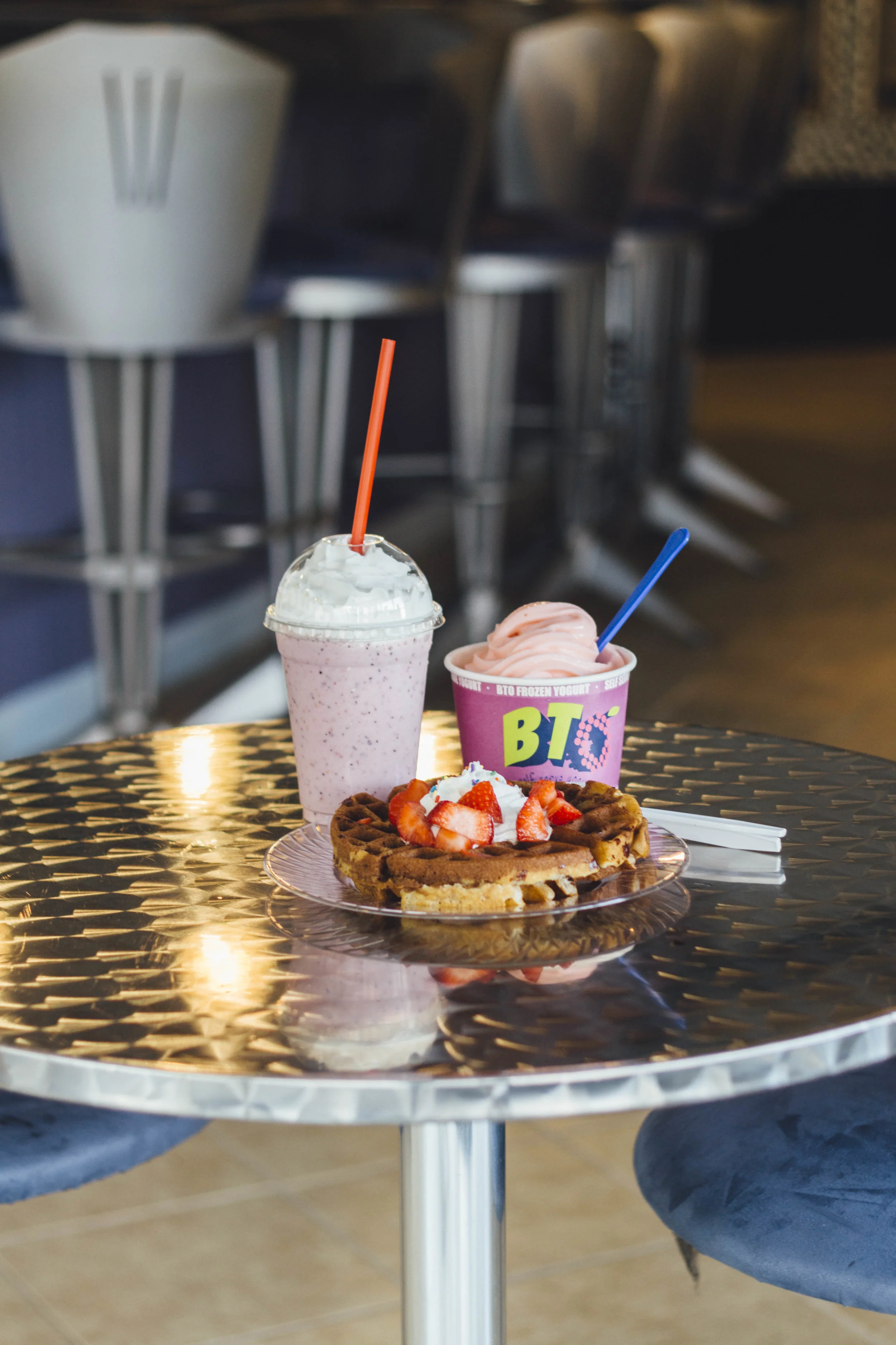 smoothie yogurt waffle.jpg