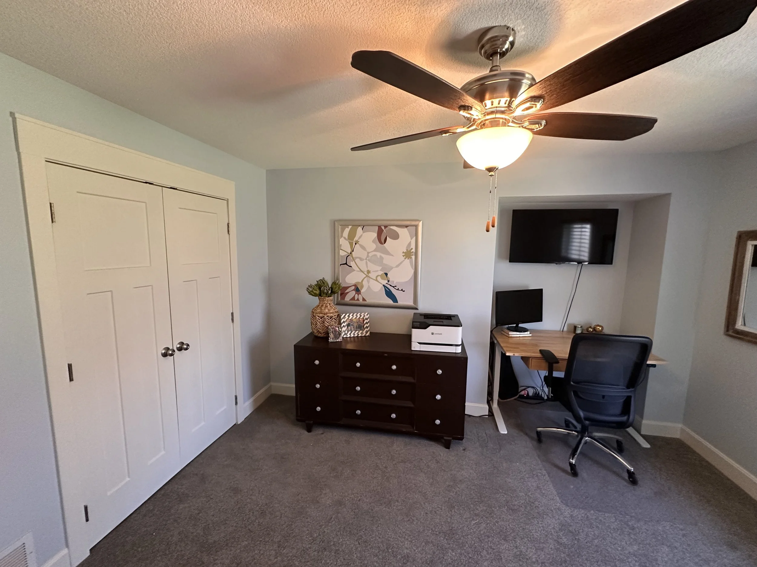 Upstairs Bedroom #4