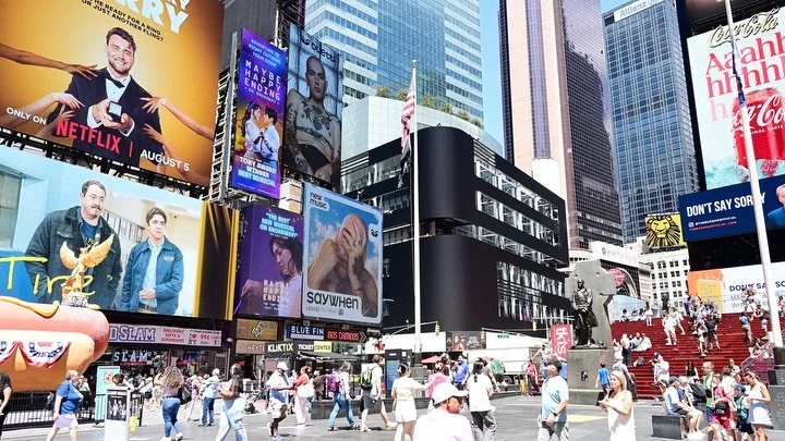 still forever grateful and so shook this is even a thing. Shout out to Rachel and Matt over at @duetti.co for randomly offering and doing this. Prolly won&rsquo;t ever feel real. But so grateful. #saywhenmusic #timesquare #hollywood #walkoffame #emom