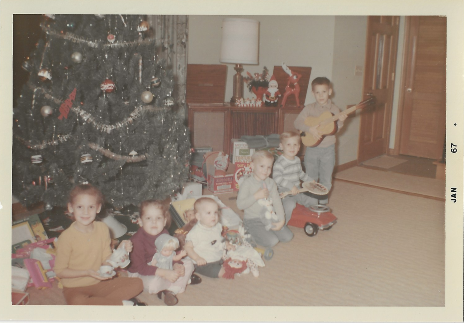 Annie, Cathy, Janie, Jim, Matthew, Mark Christmas.png