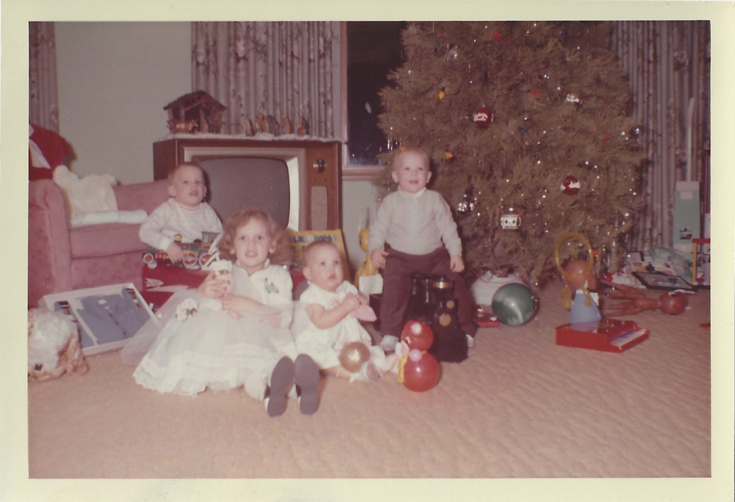 Mark, Annie, Cathy, Jim Christmas.png