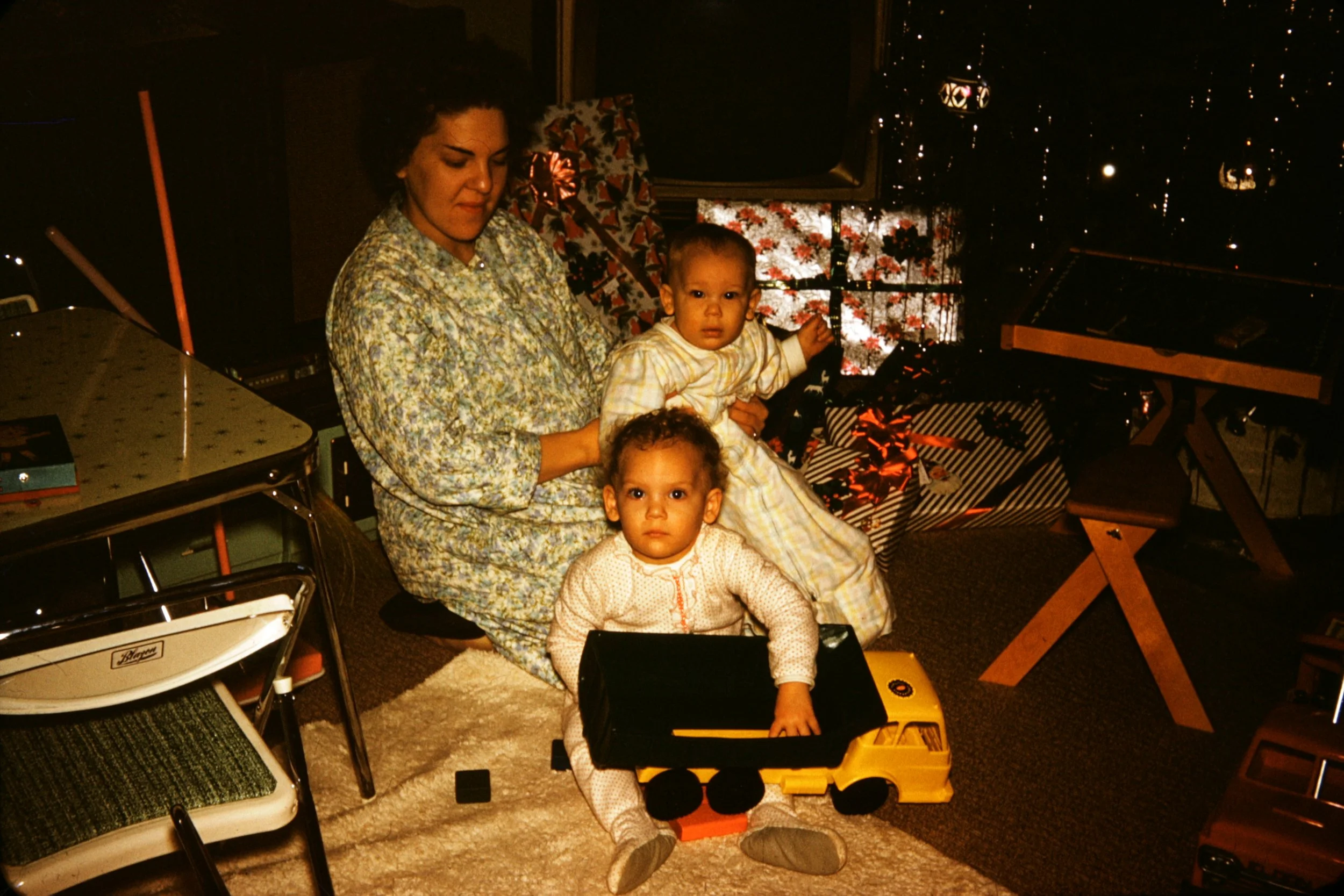 Rita, Annie, Mark on Christmas Morning.JPG