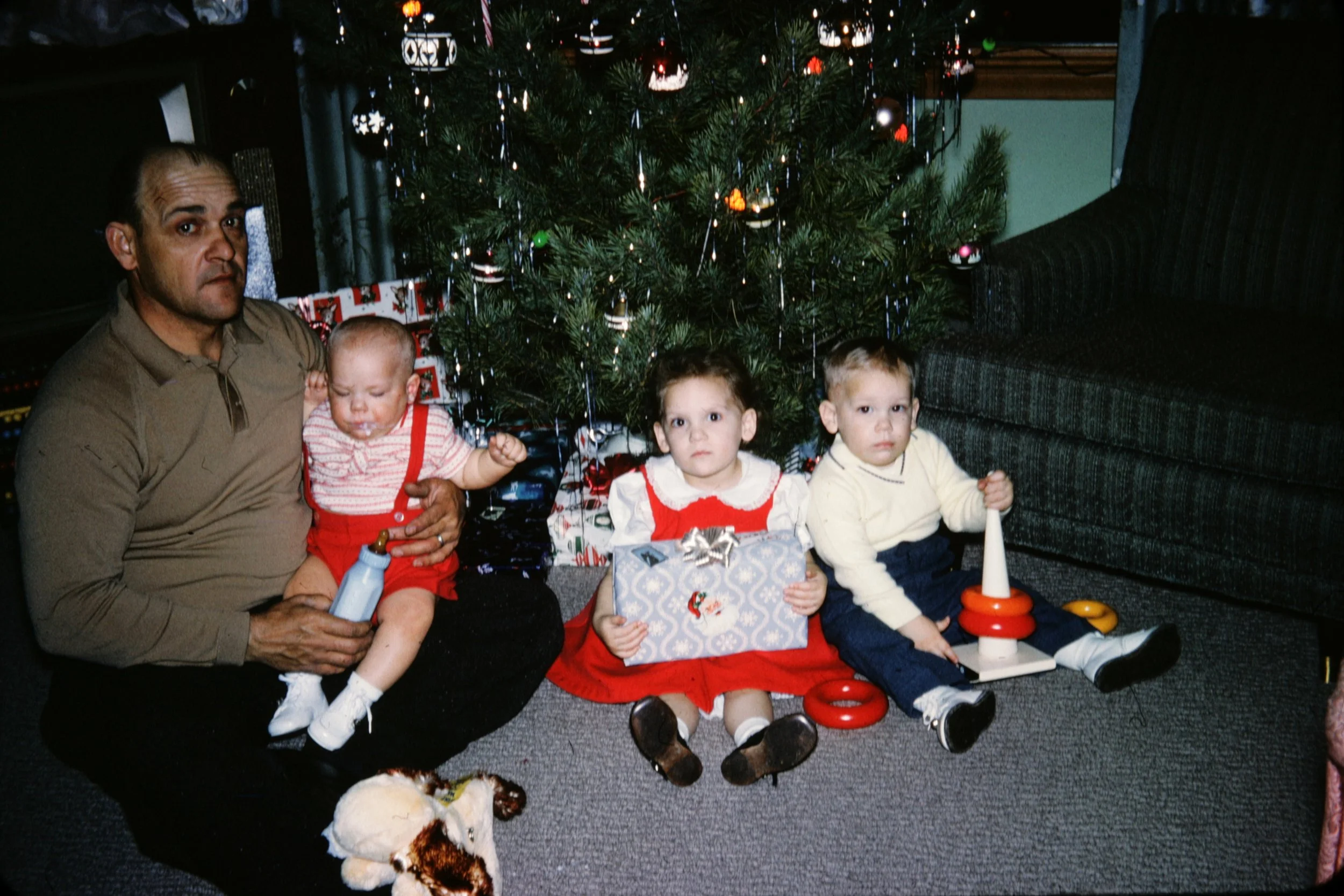 Frank, Jim, Annie, & Mark on Christmas.JPG