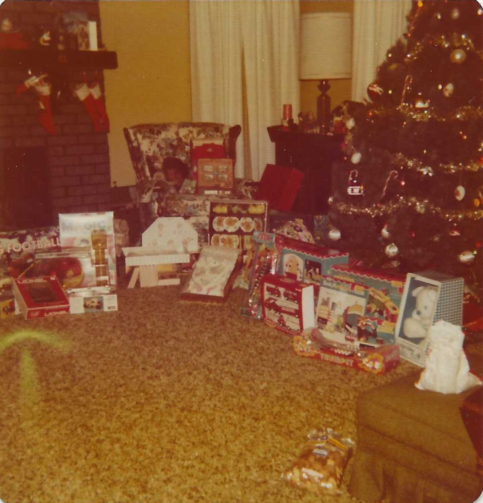 Christmas Gifts (2).png