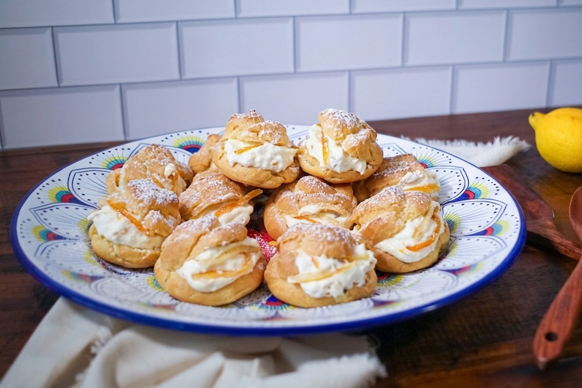Ricotta-Stuffed Cream Puffs