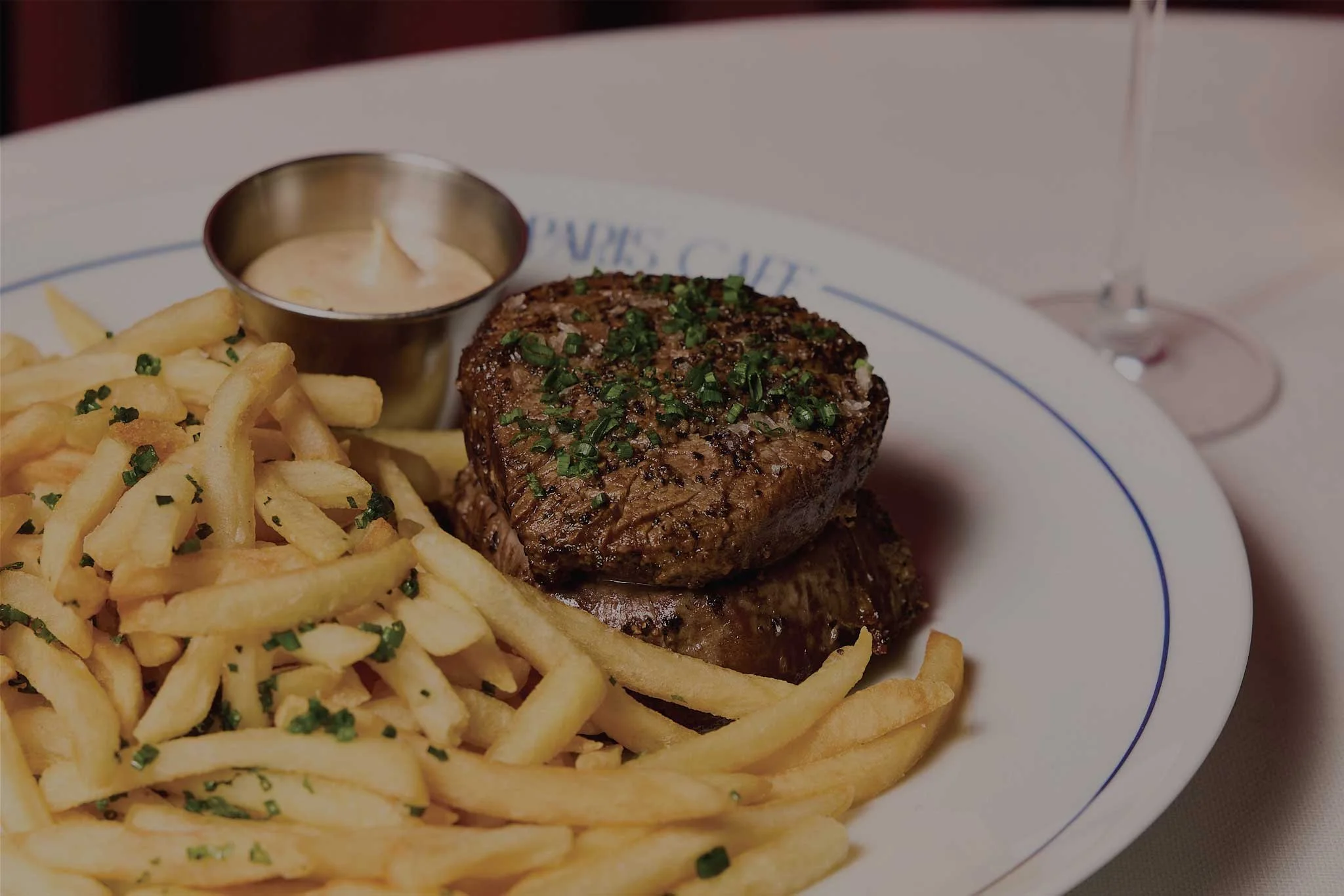home-slideshow-burger-25o.jpg