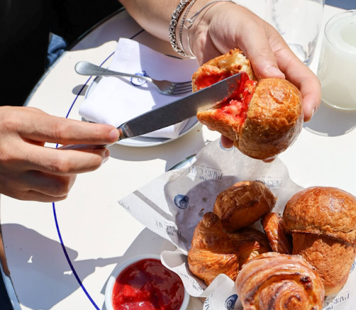 Expert Brunch Guide to Paris Café in South Street Seaport