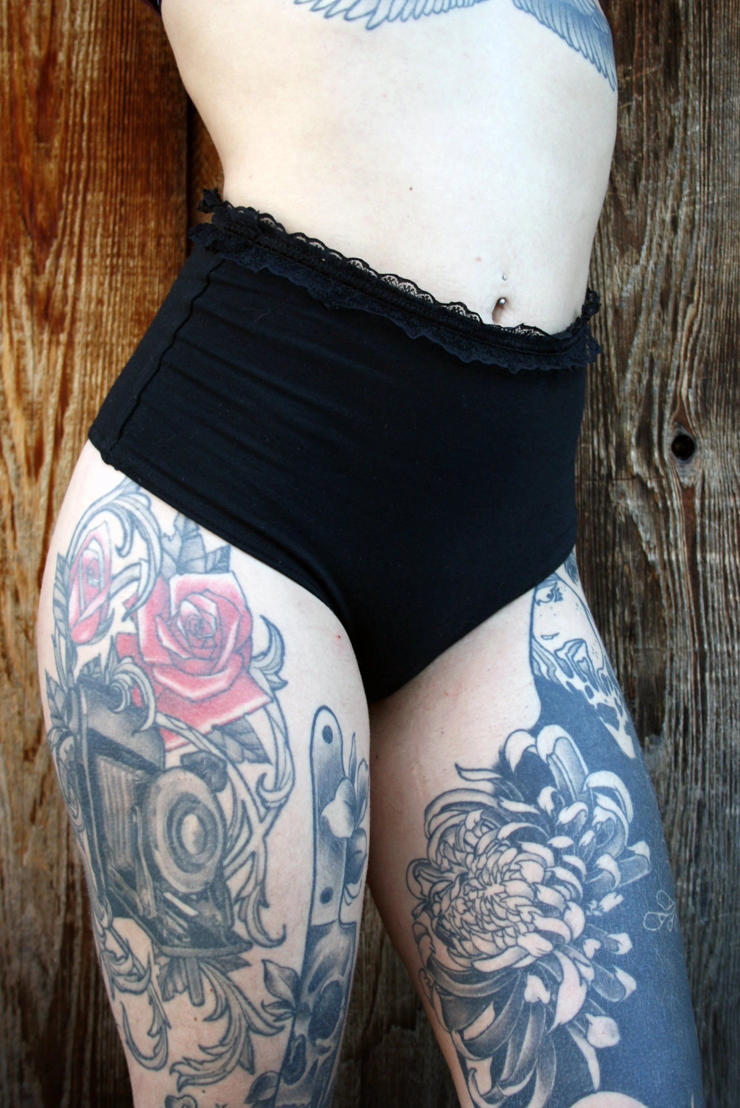 UNDIES 1 JESS BLK.jpg