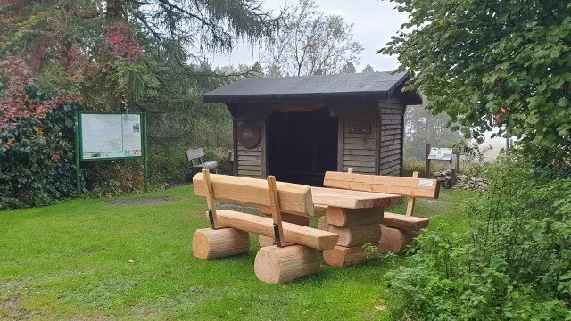 Neue Ausstattung für Wanderer und Rastsuchende