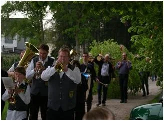 Mit Blitz und Donner in den Wonnemonat Mai 2009