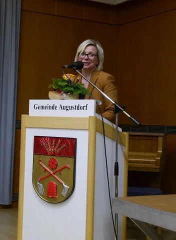 Y. Hübner