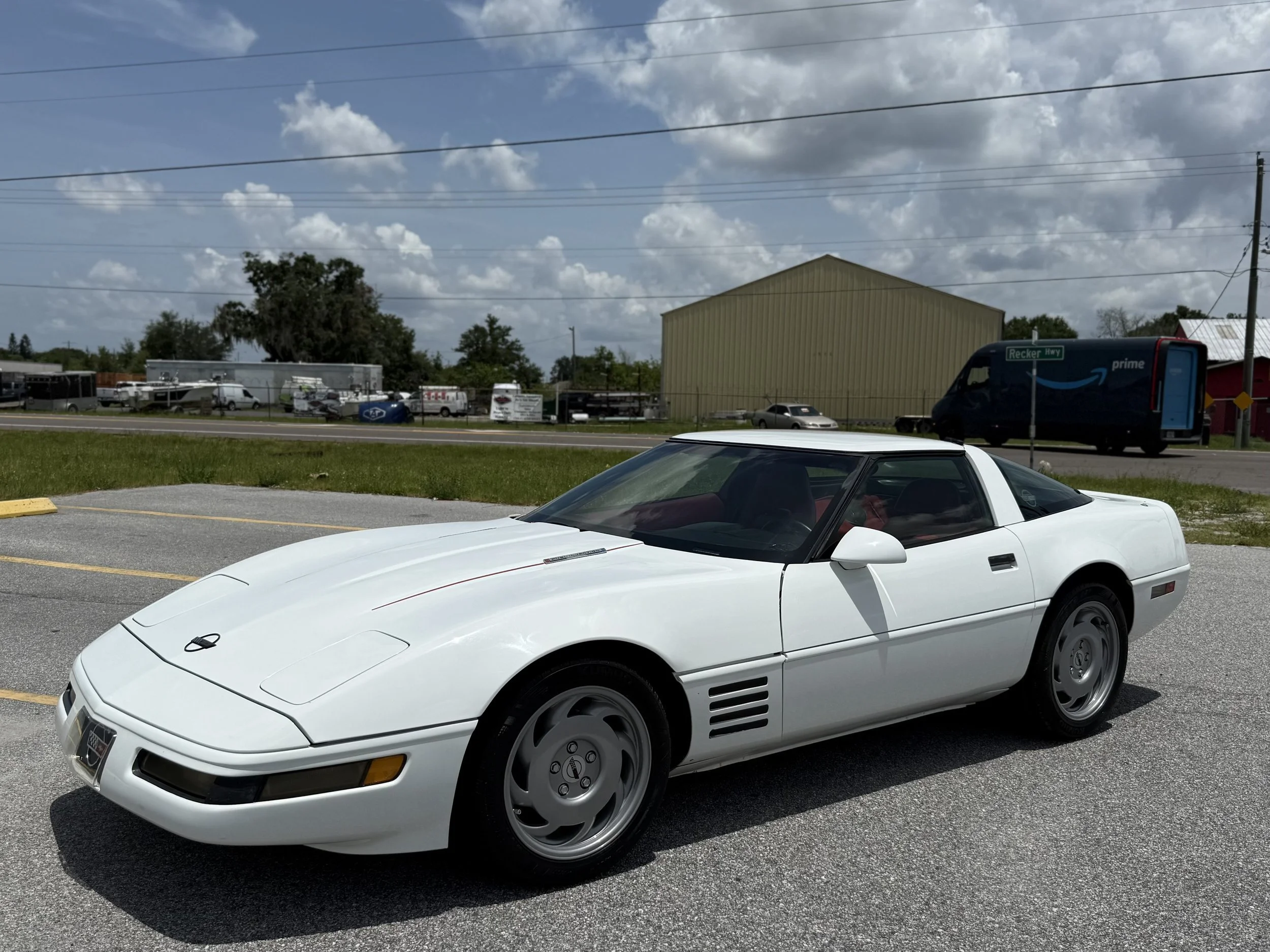Carros Clássicos à Venda no Brasil: Corvette, C14 e F-250 Esperando por Você