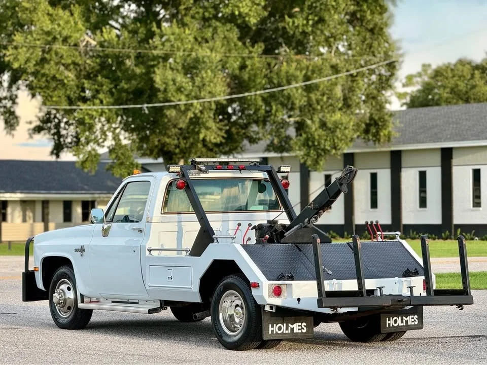 1986-chevrolet-c30-silverado-05.jpg