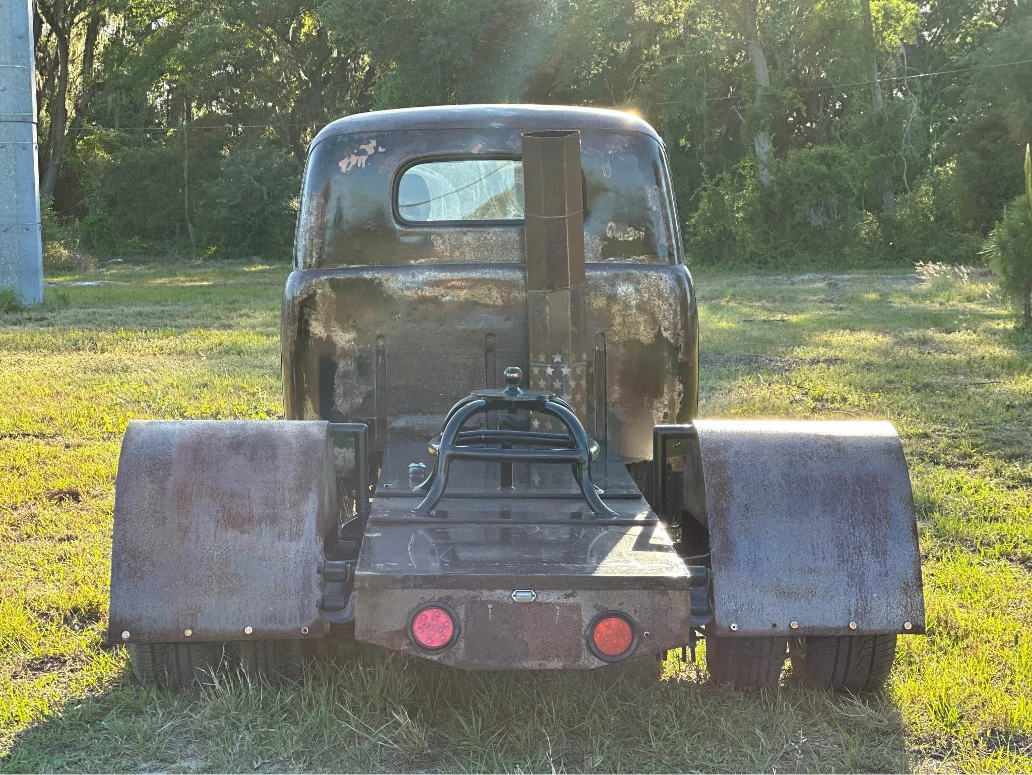 1948-ford-f1-rig-02.jpg